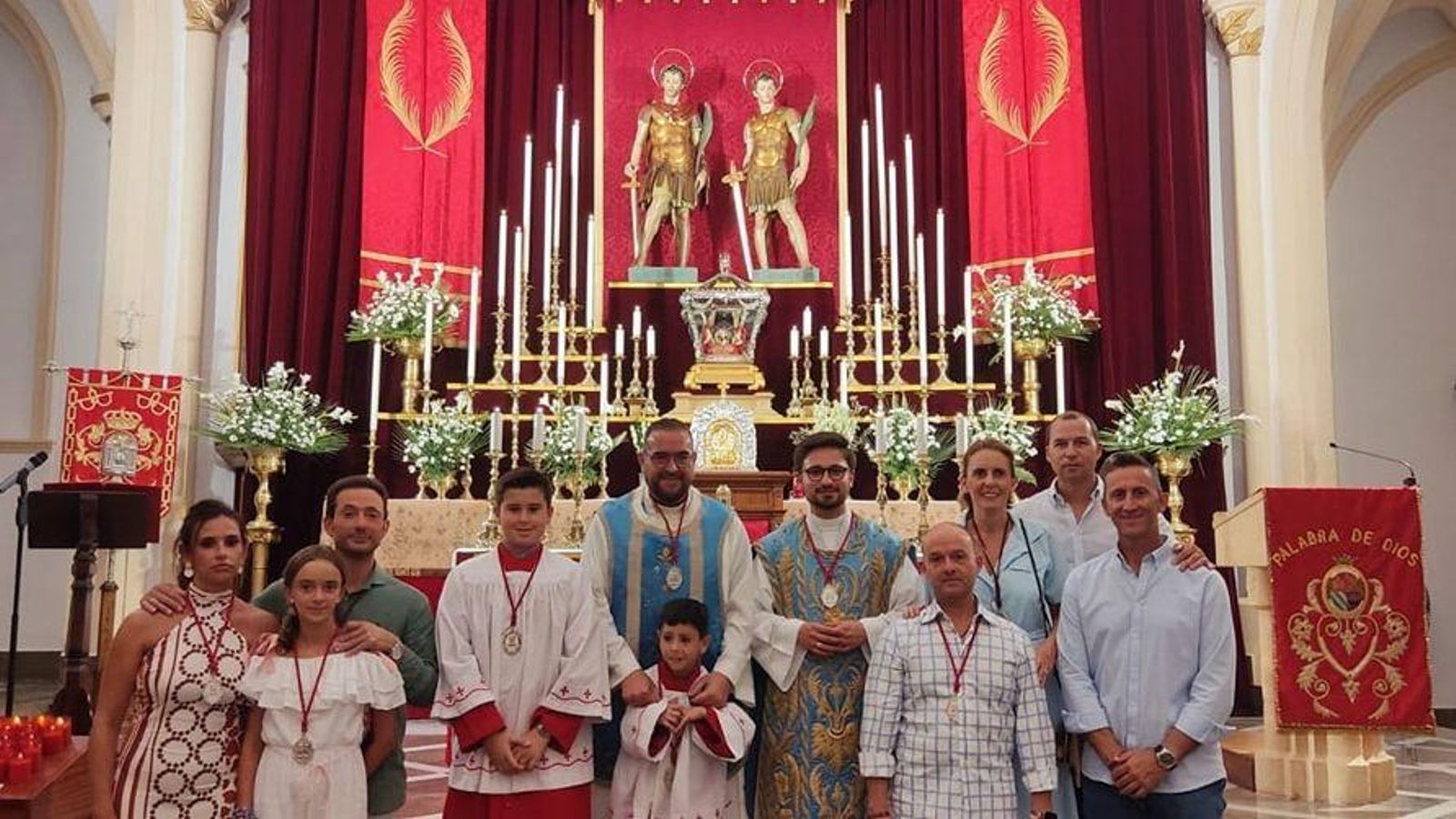 Celebración de uno de los días de novena.