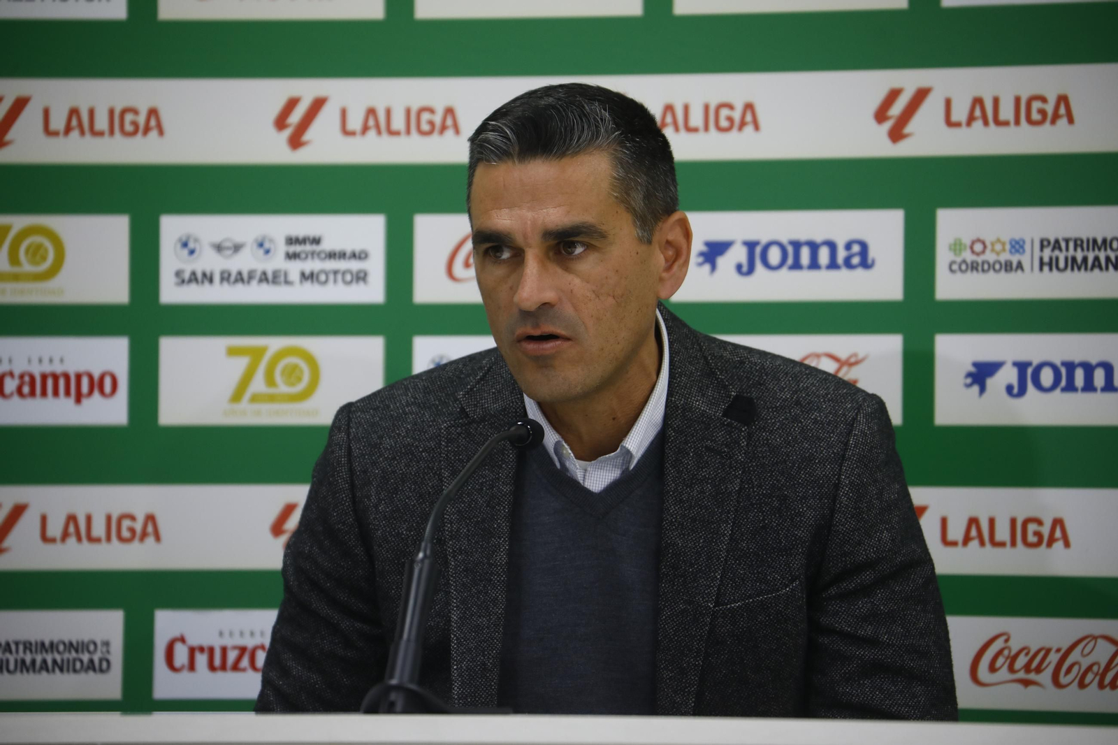 Las mejores fotos de la presentación de Del Moral como jugador del Córdoba aCF