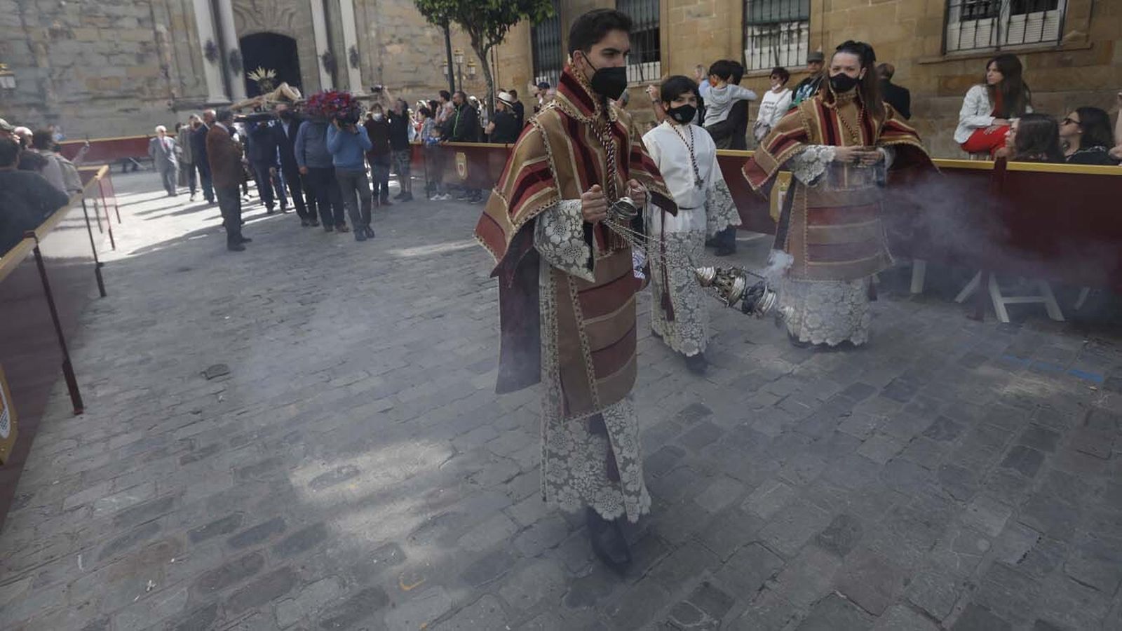 Las imágenes del Viernes Santo en Tarifa: Siete Palabras