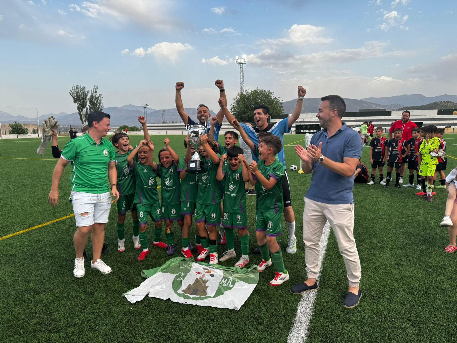 Fiesta del fútbol base en los Trofeos Antoñete y Didi, en imágenes Fiesta del fútbol base en los Trofeos Antoñete y Didí, en imágenes