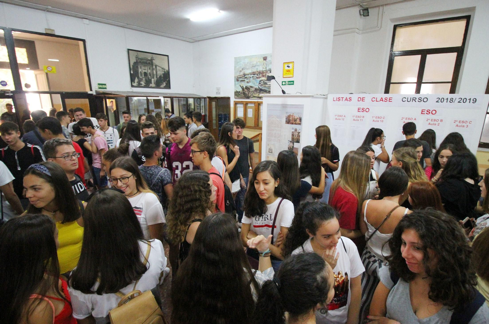 Vuelta a clase de alumnos de Secundaria y Bachillerato