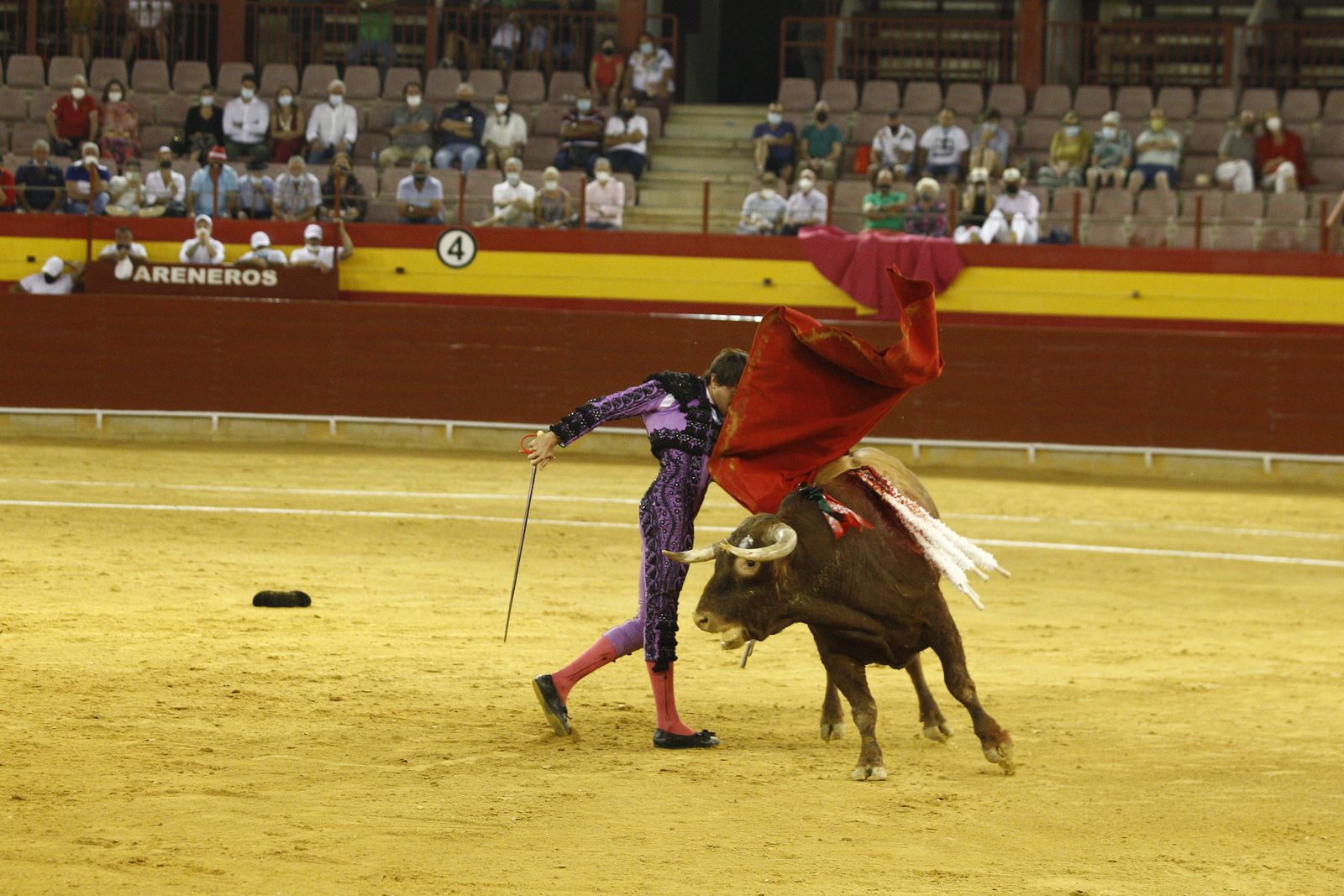 Fotogalería corrida de toros. Cayetano Rivera, Paco Ureña y Roca Rey. Roquetas de Mar.
