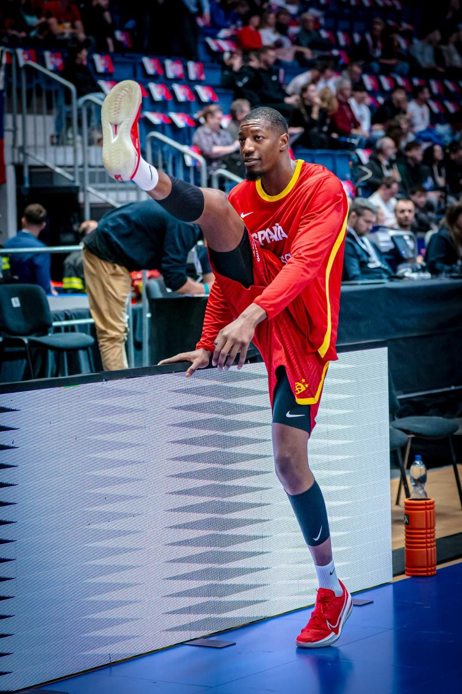 Milagro de España en la locura de Eslovaquia con buena participación de los cajistas