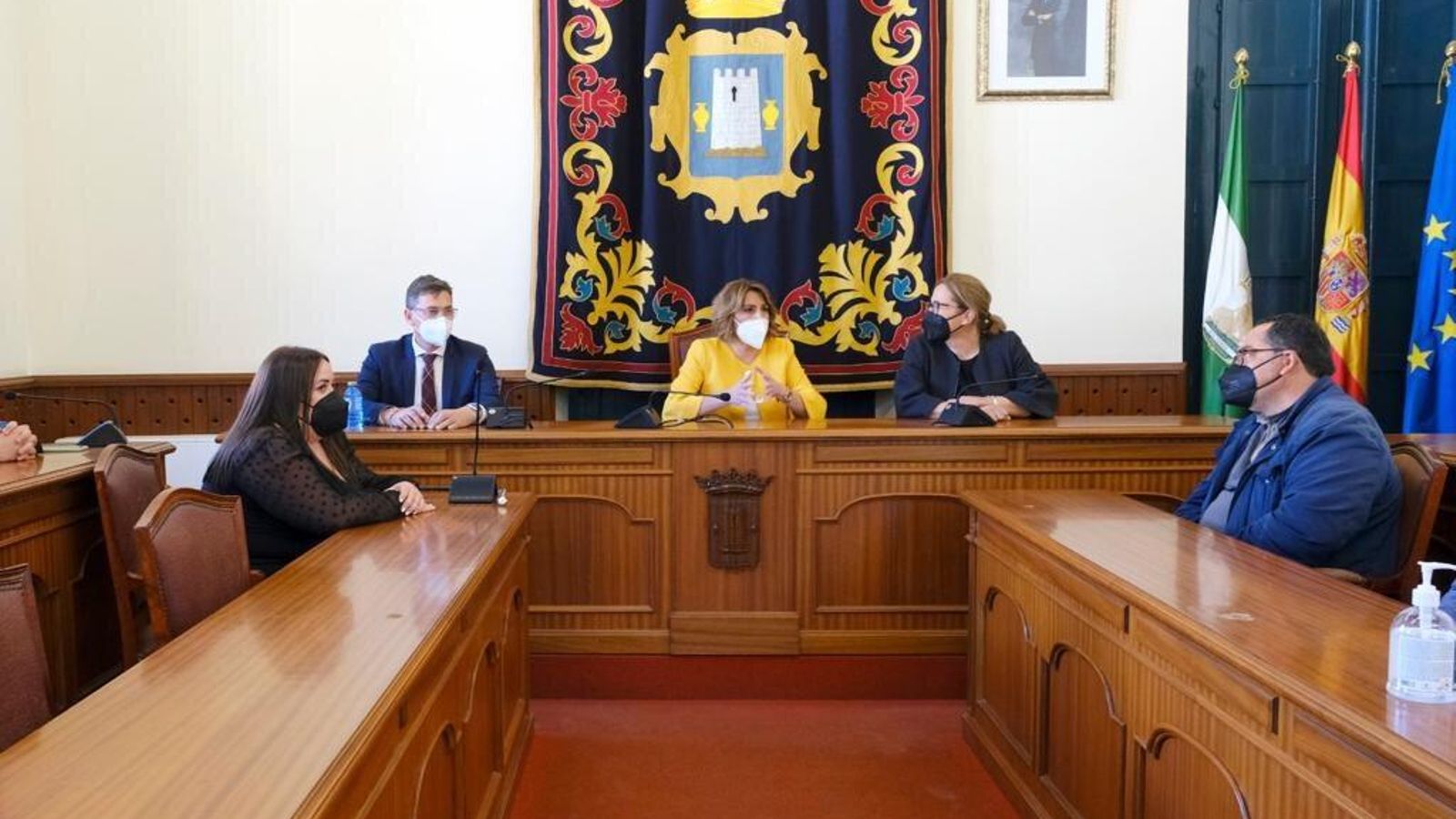 Momento de la visita al Ayuntamiento de Níjar.