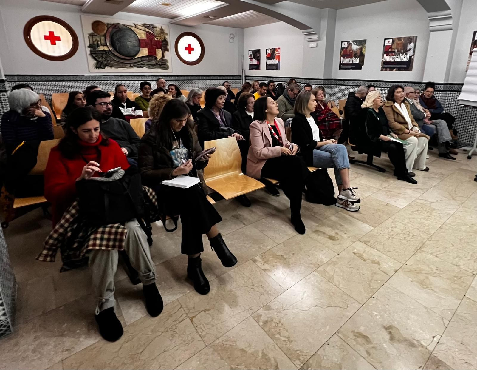 Asistentes a la jornada de salud organizadas por el Puerto de Huelva y Cruz Roja.