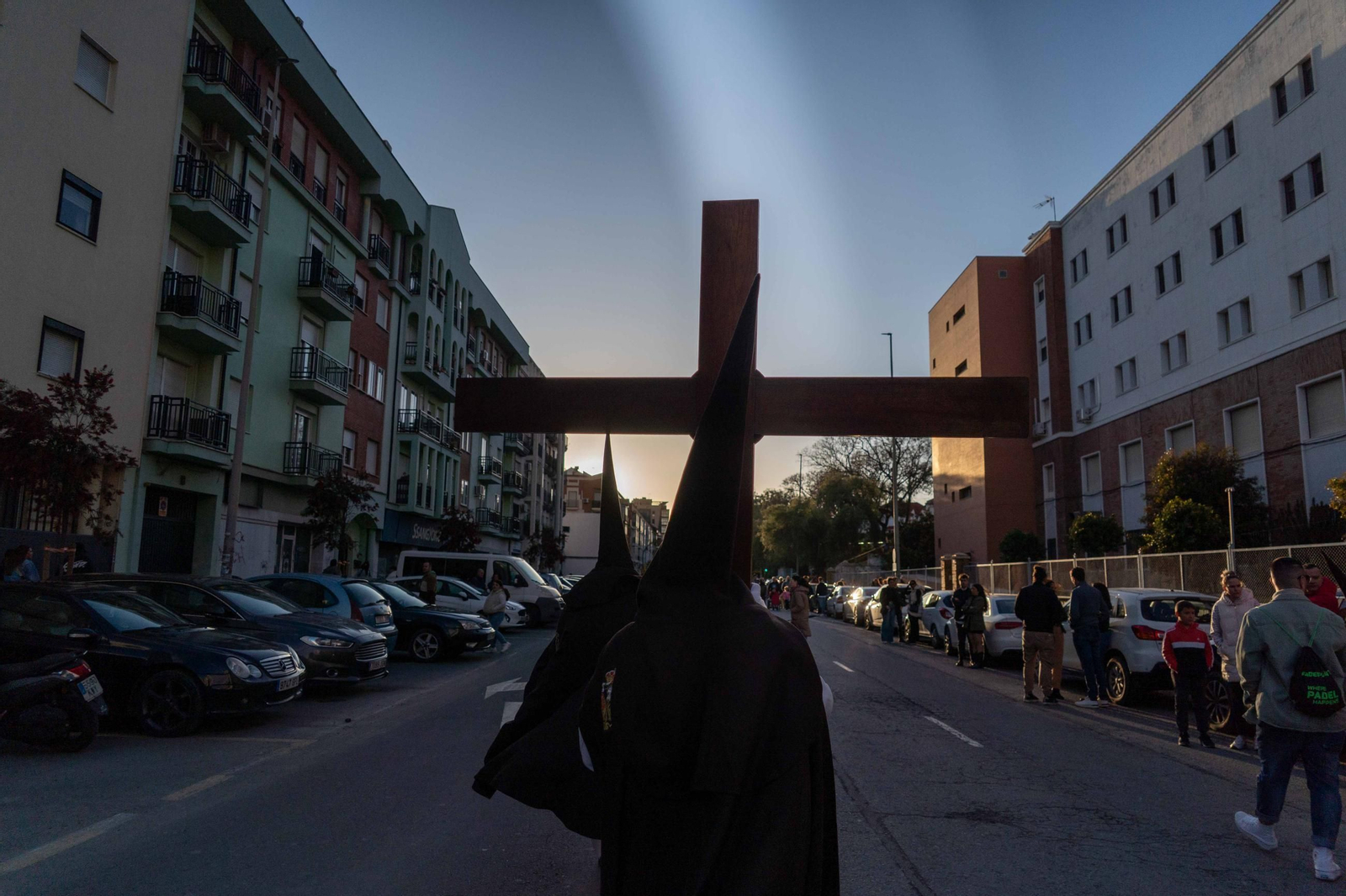 Martes Santo: Imágenes de la procesión de La Sentencia