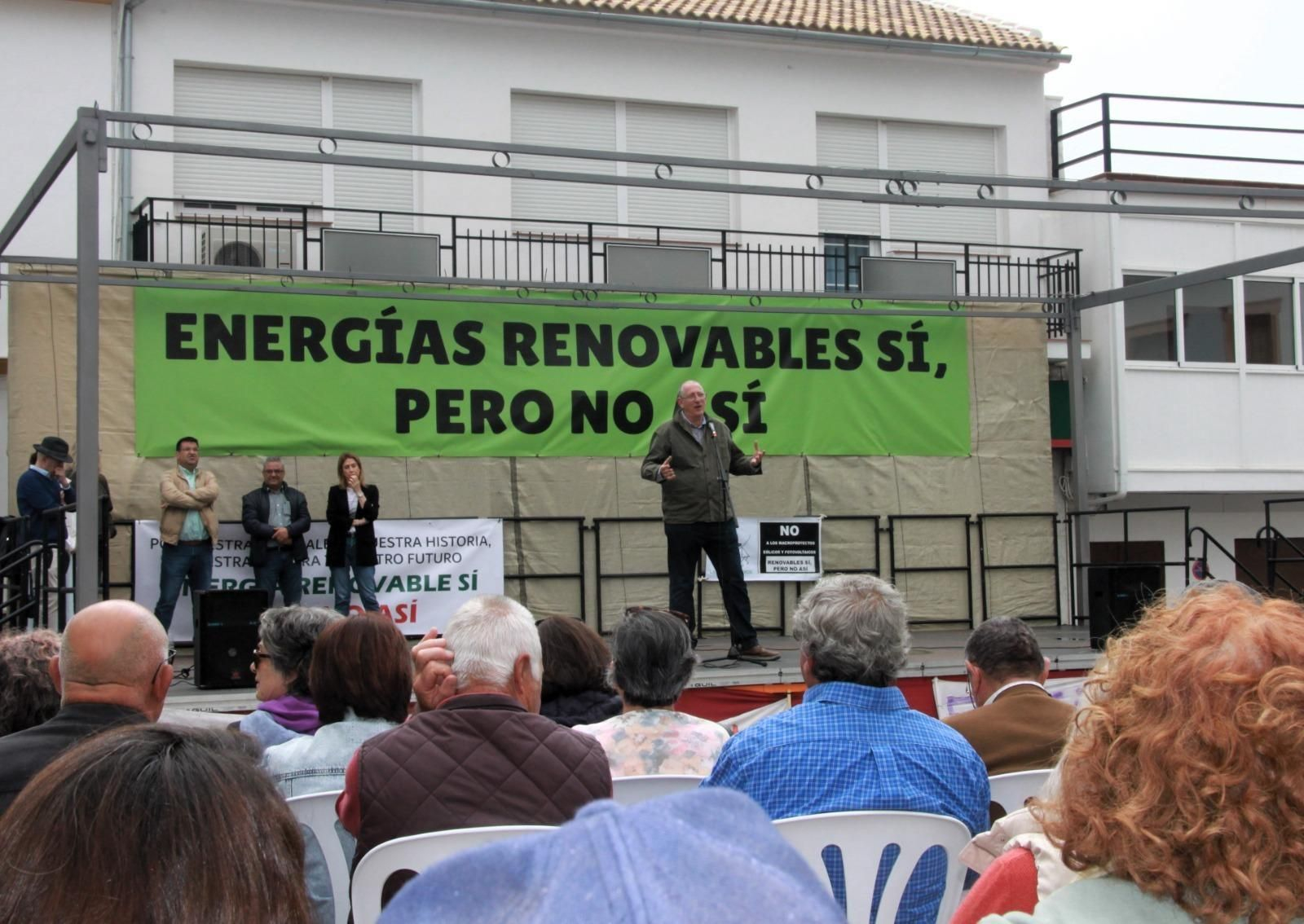 Durante la concentración han intervenido diferentes expertos.