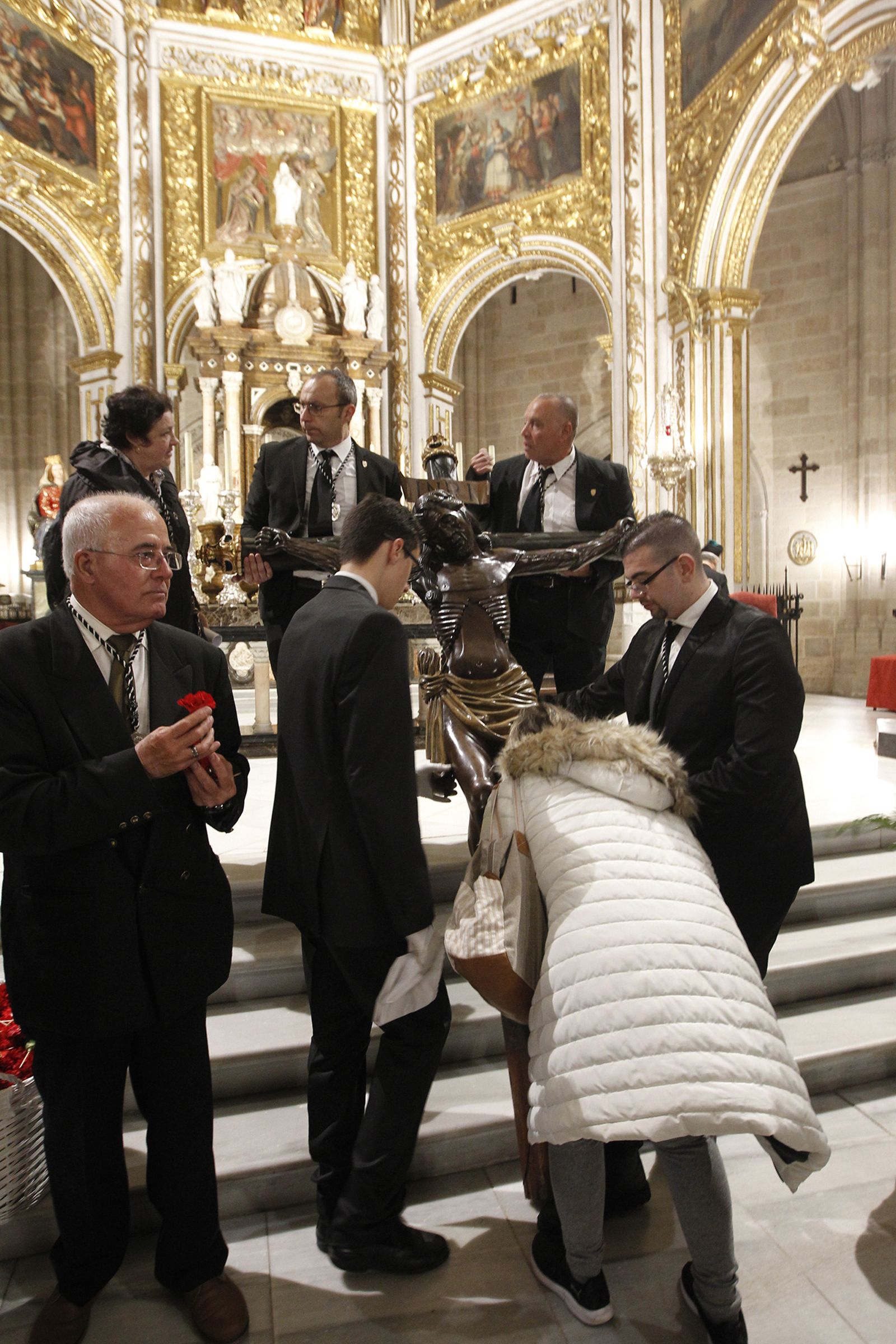 Imágenes Via Crucis Santo Cristo de la Escucha. Semana Santa Almería 2019