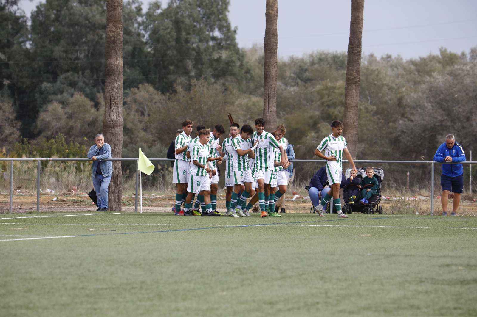 Las mejores fotos del derbi provincial entre el Córdoba B y el Pozoblanco