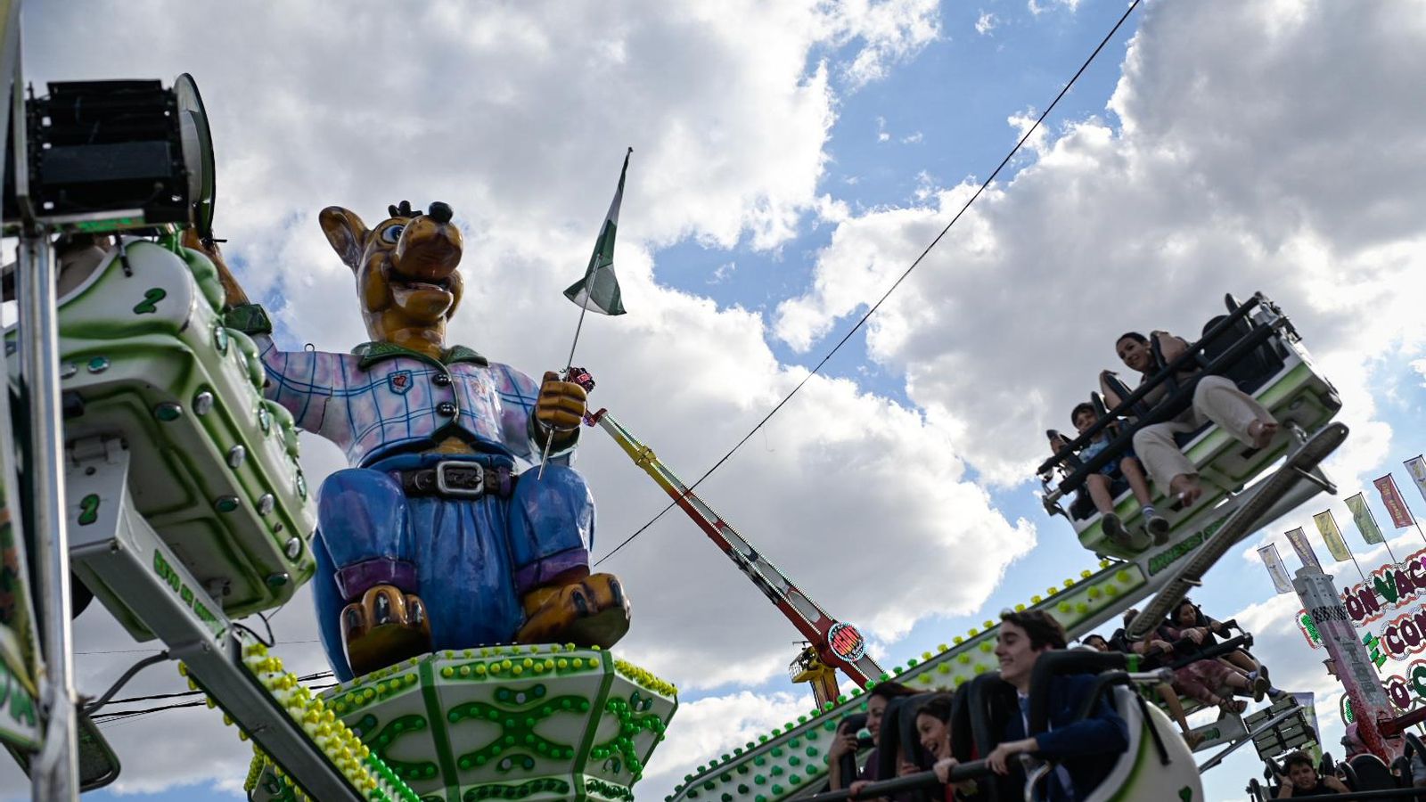 Una de las atracciones de la calle del infierno.