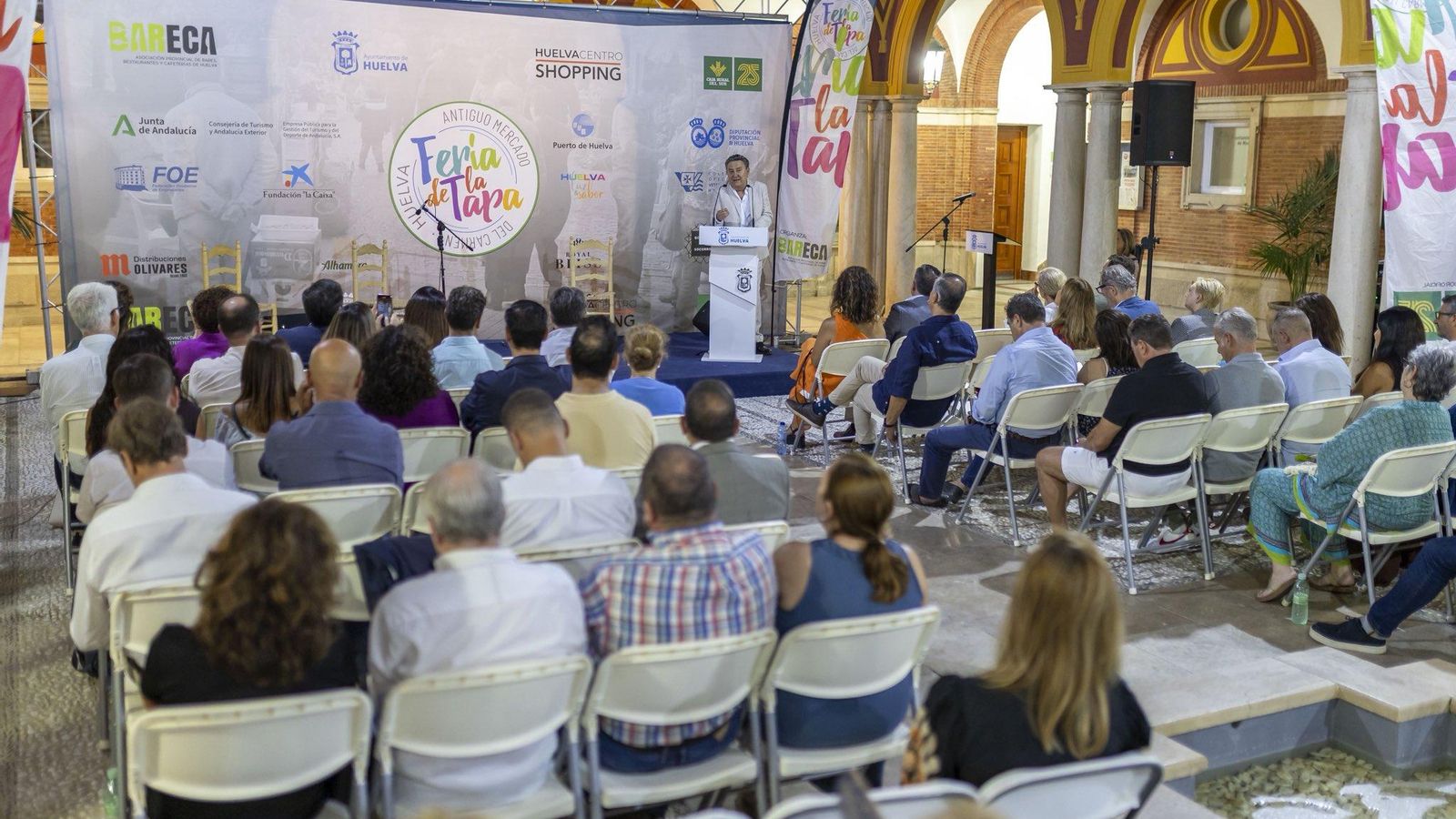 Un momento del pregón del actor onubense Mariano Peña.