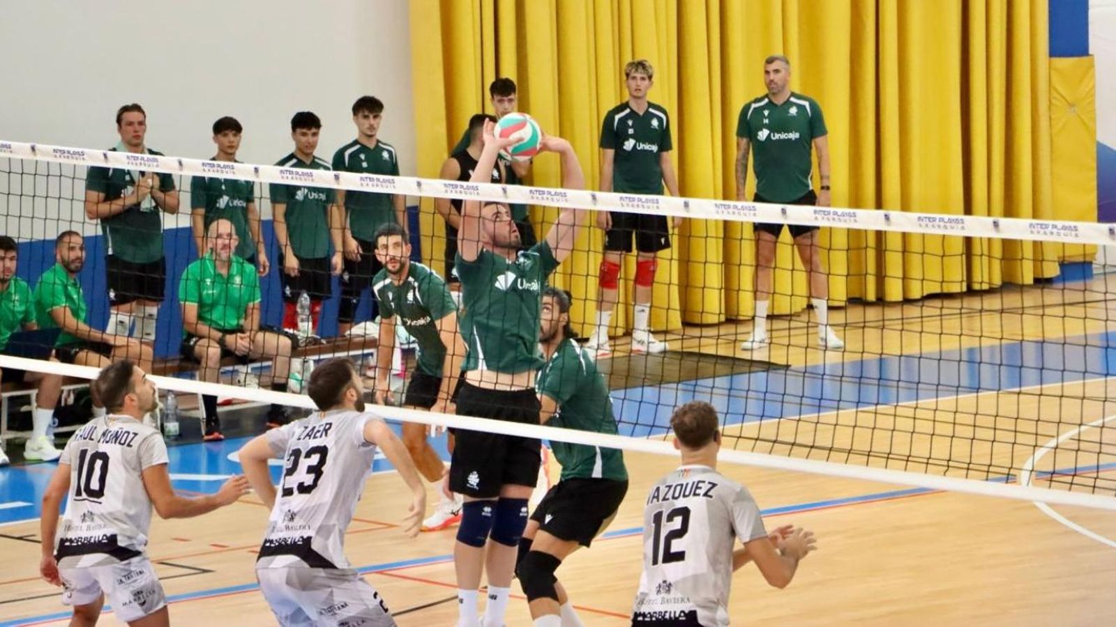 Bernardo define la imagen ahorradora como "muy sólida".