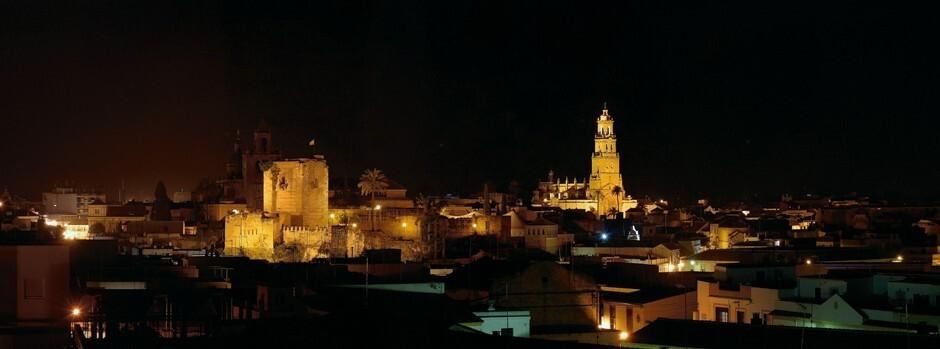 El castillo medieval a media hora de Sevilla que acogerá un ciclo de increíbles conciertos este verano