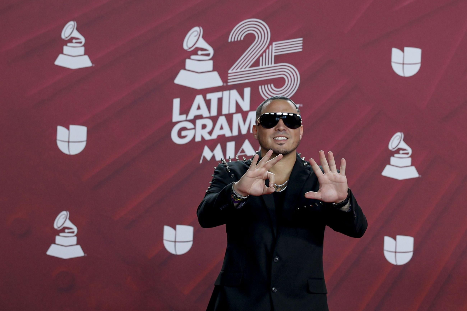 Todos los famosos, tendencias y curiosidades en la alfombra roja de la 25 edición de los Grammy Latinos