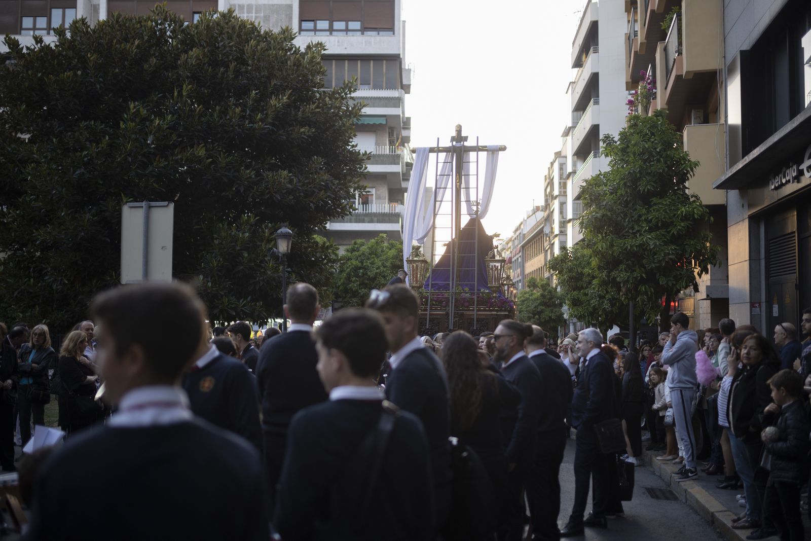 La Hermandad del Santo Entierro de la Semana Santa de Huelva 2023, en imágenes