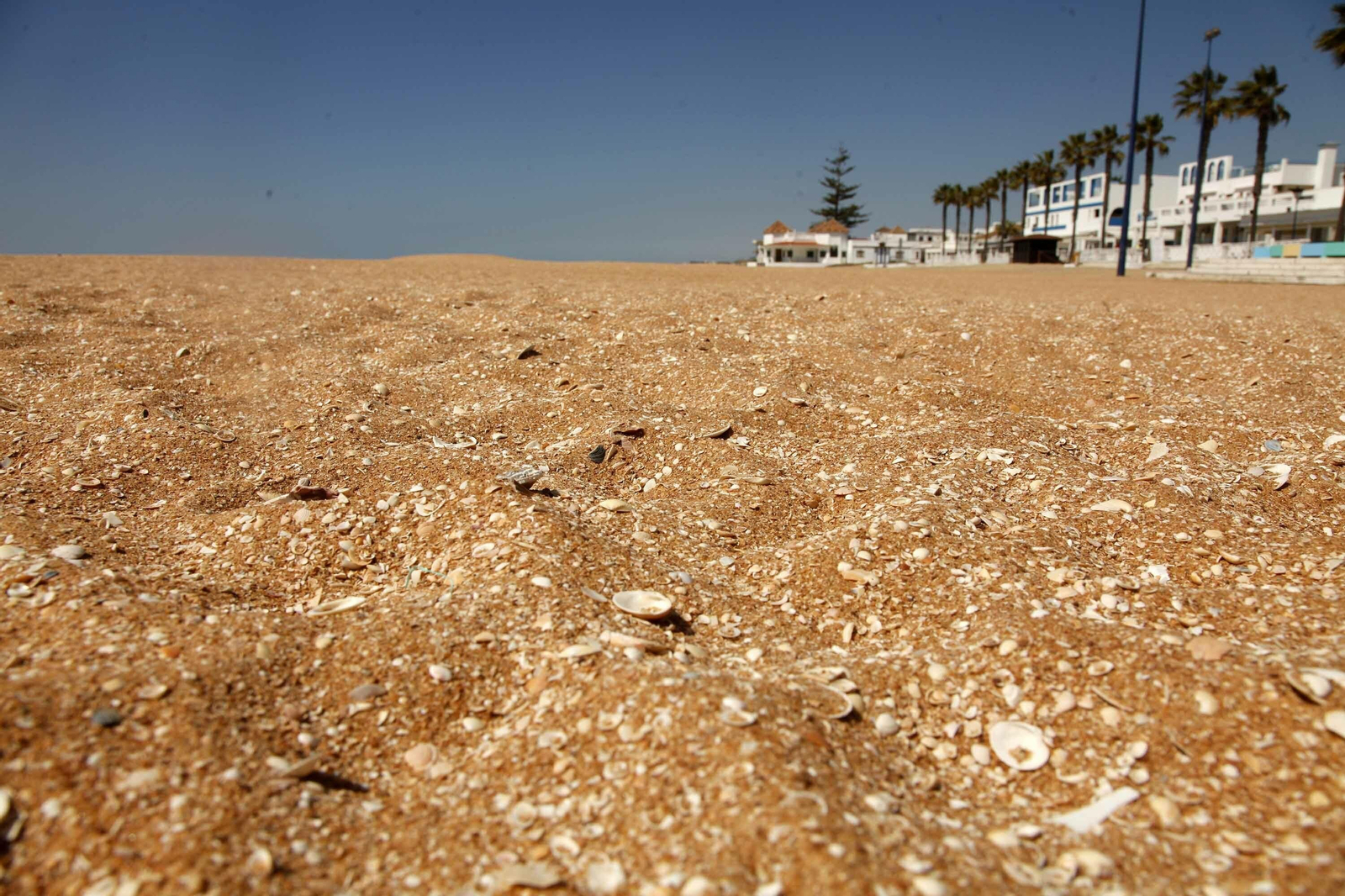 Las playas de la Costa de Huelva se preparan para la Semana Santa