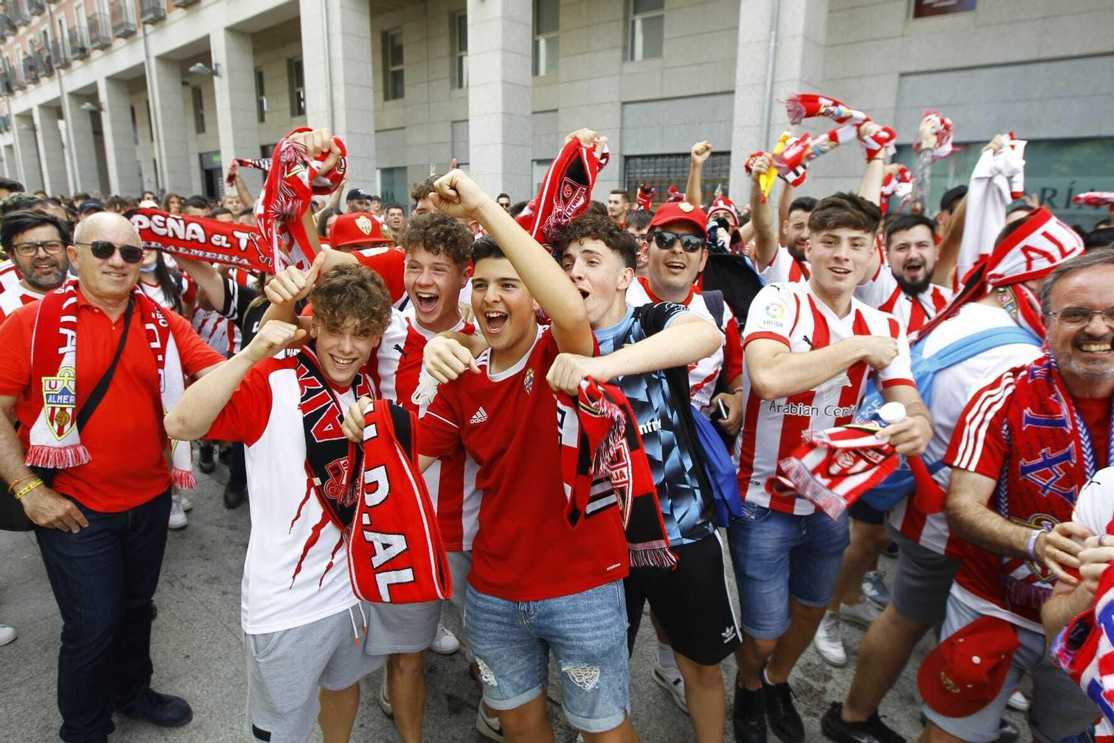 Imágenes de la afición del Almería en Leganés