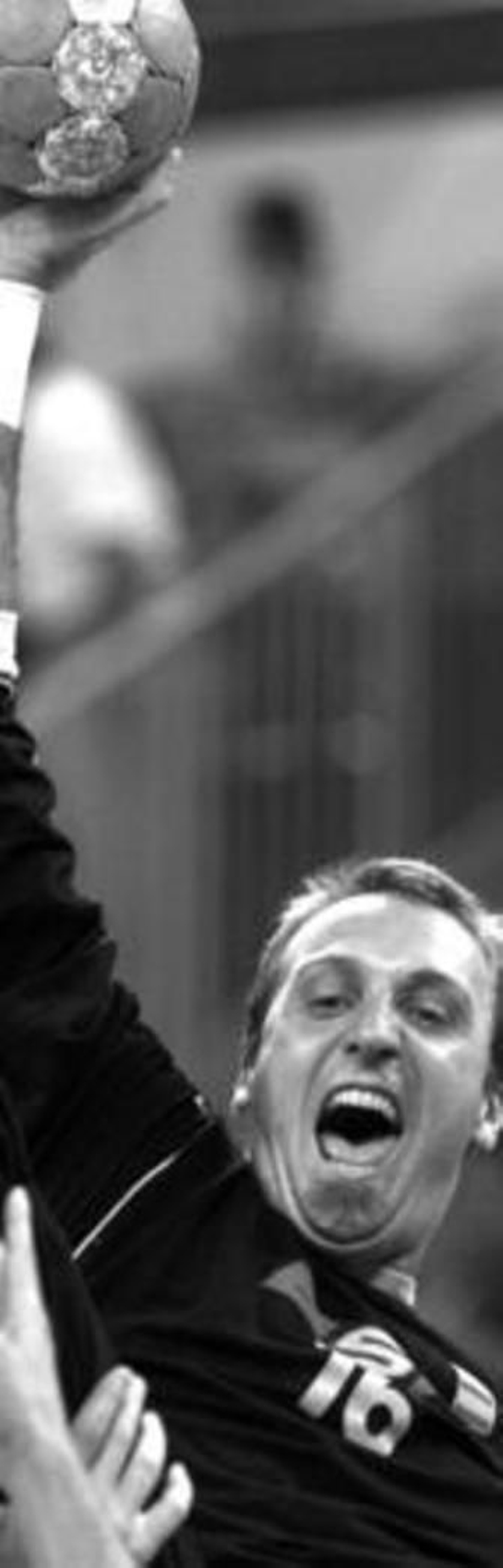 Un año 2009 esperanzador sucede a un inolvidable 2008 16 ENE.-1 FEB.La selección de balonmano tiene ya la cita mundialista10 MAY.Alonso intentará dar una alegría a la afición en el GP de España 25 MAY.-7 JUN.Nadal peleará para mejorar su récord en Ro