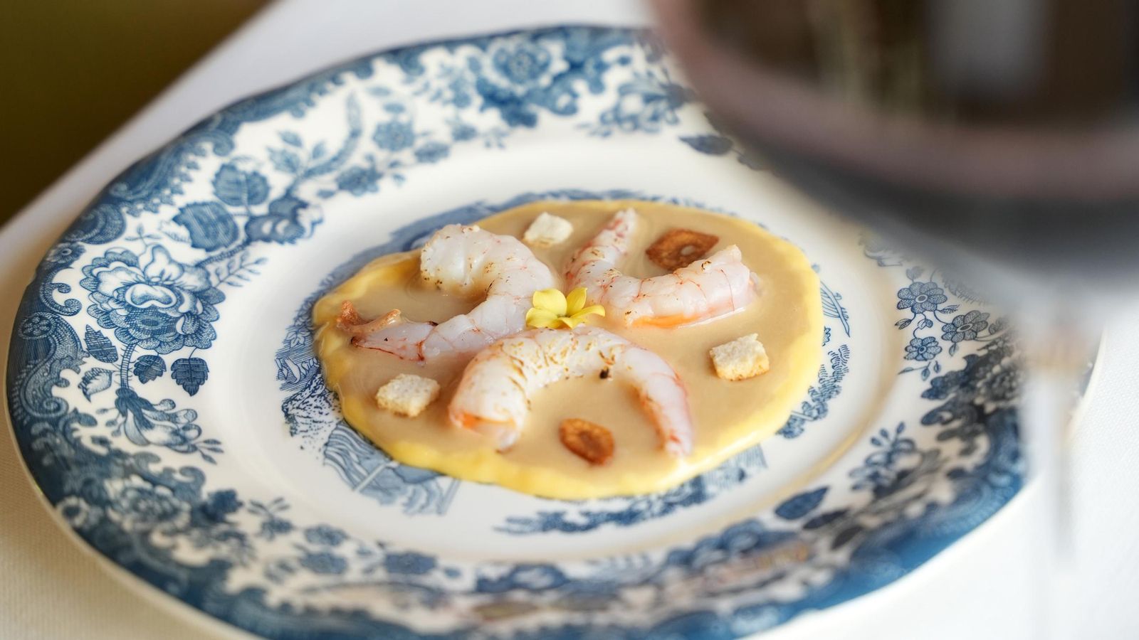 Versión de gambas al ajillo de Ispal