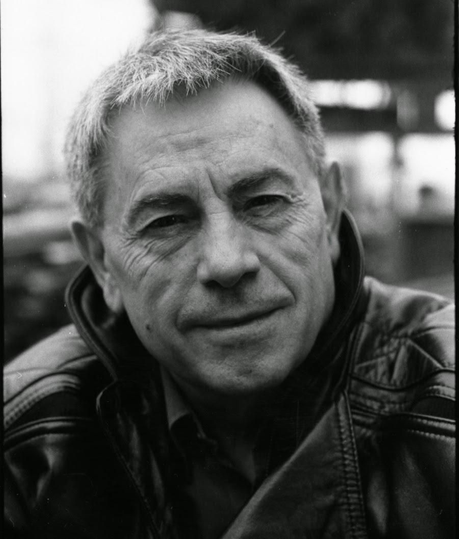 Agustín Gómez Arcos un escritor almeriense que triunfó en Francia.