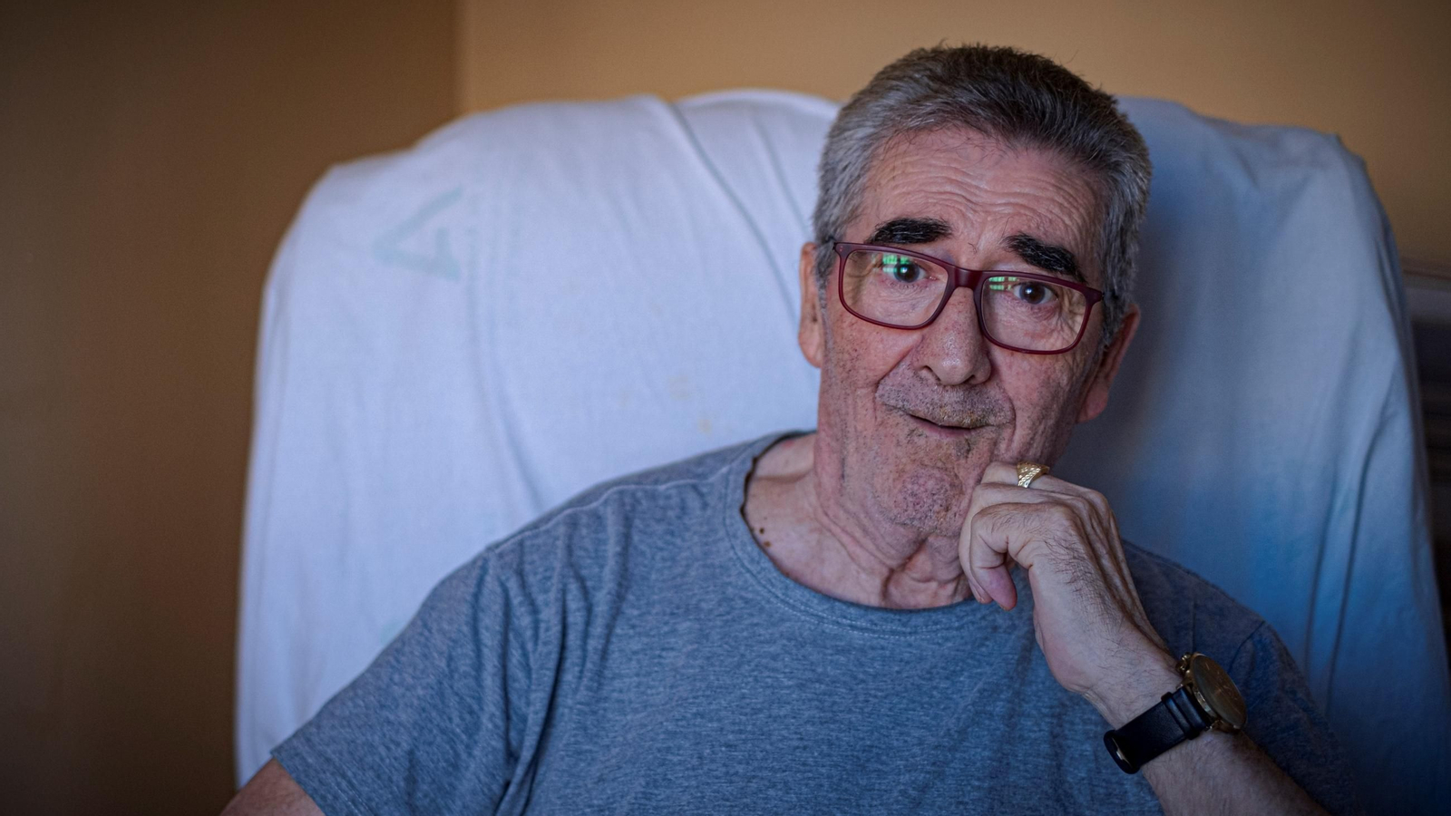 Chano González en su domicilio en la calle Portería de Capuchinos.