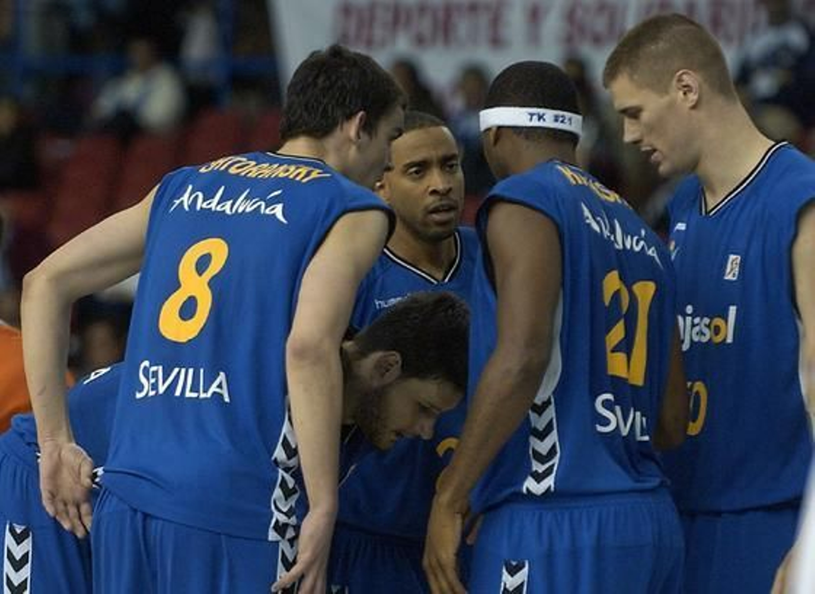 El Cajasol cede en casa ante el CAI Zaragoza (72-86). / Manuel Gómez