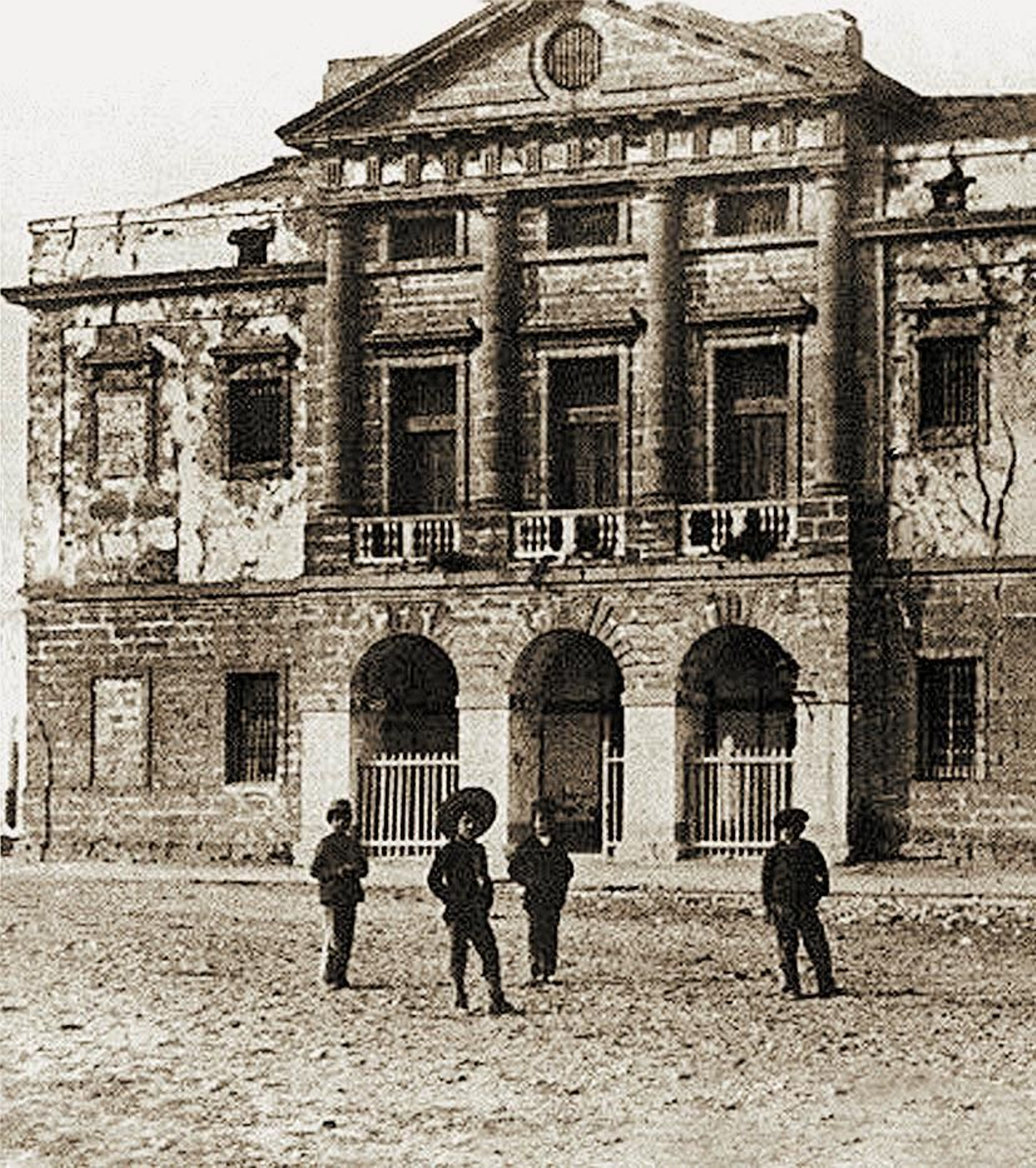 Edificios históricos de Cádiz que ya no existen ¿Sabes dónde estaban?