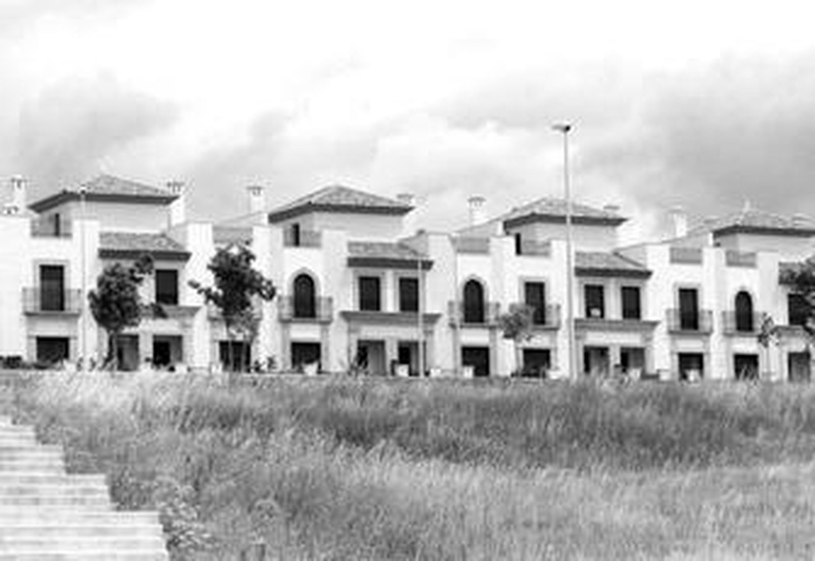 Algunos de los residenciales construidos en Mirabueno.