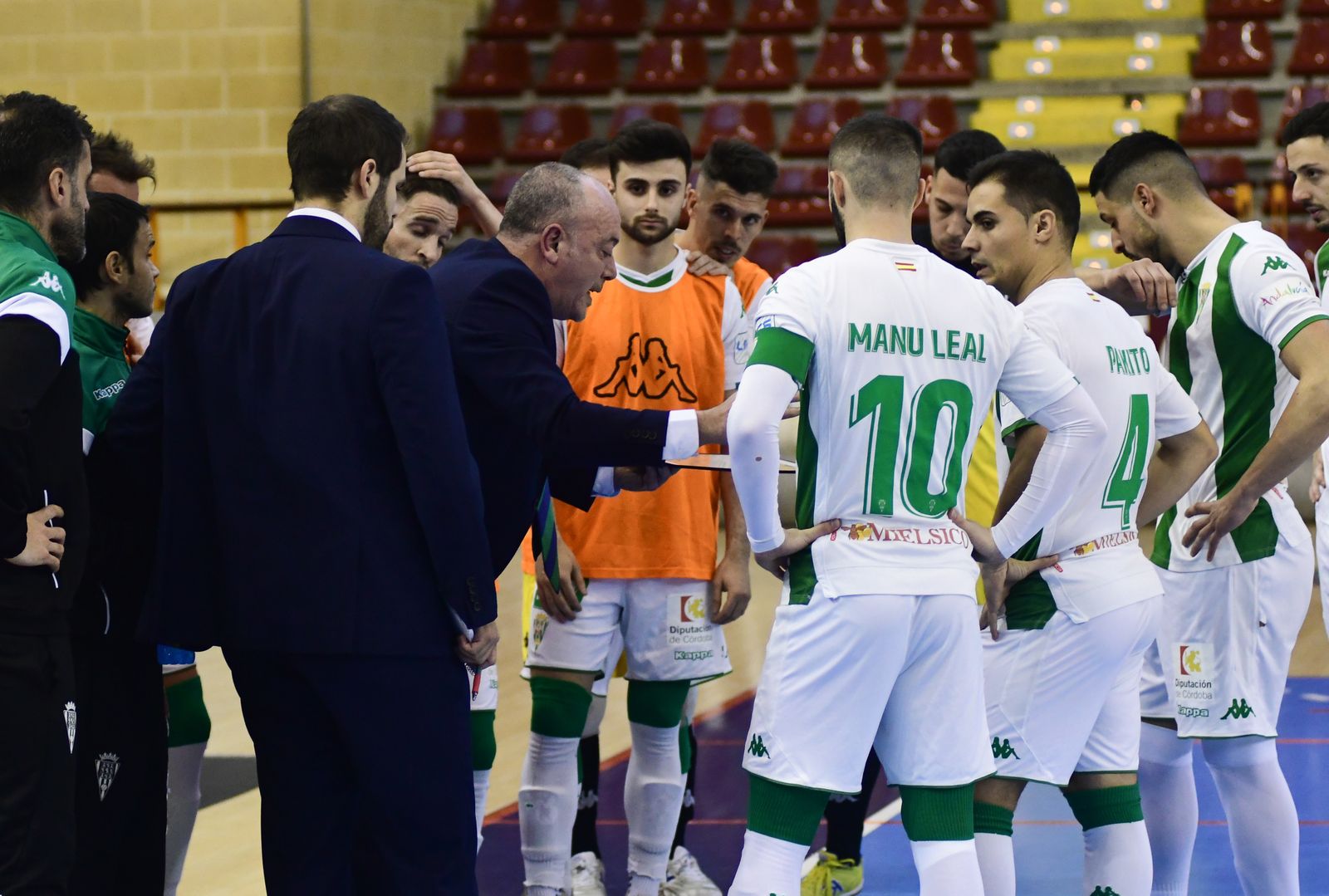 El Córdoba CF Futsal-Colo Colo Zaragoza, en imágenes