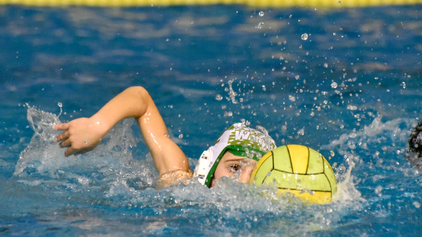 Las fotos del I Torneo benefico de Waterpolo Benjamin Proyecto 'Por una Sonrisa'