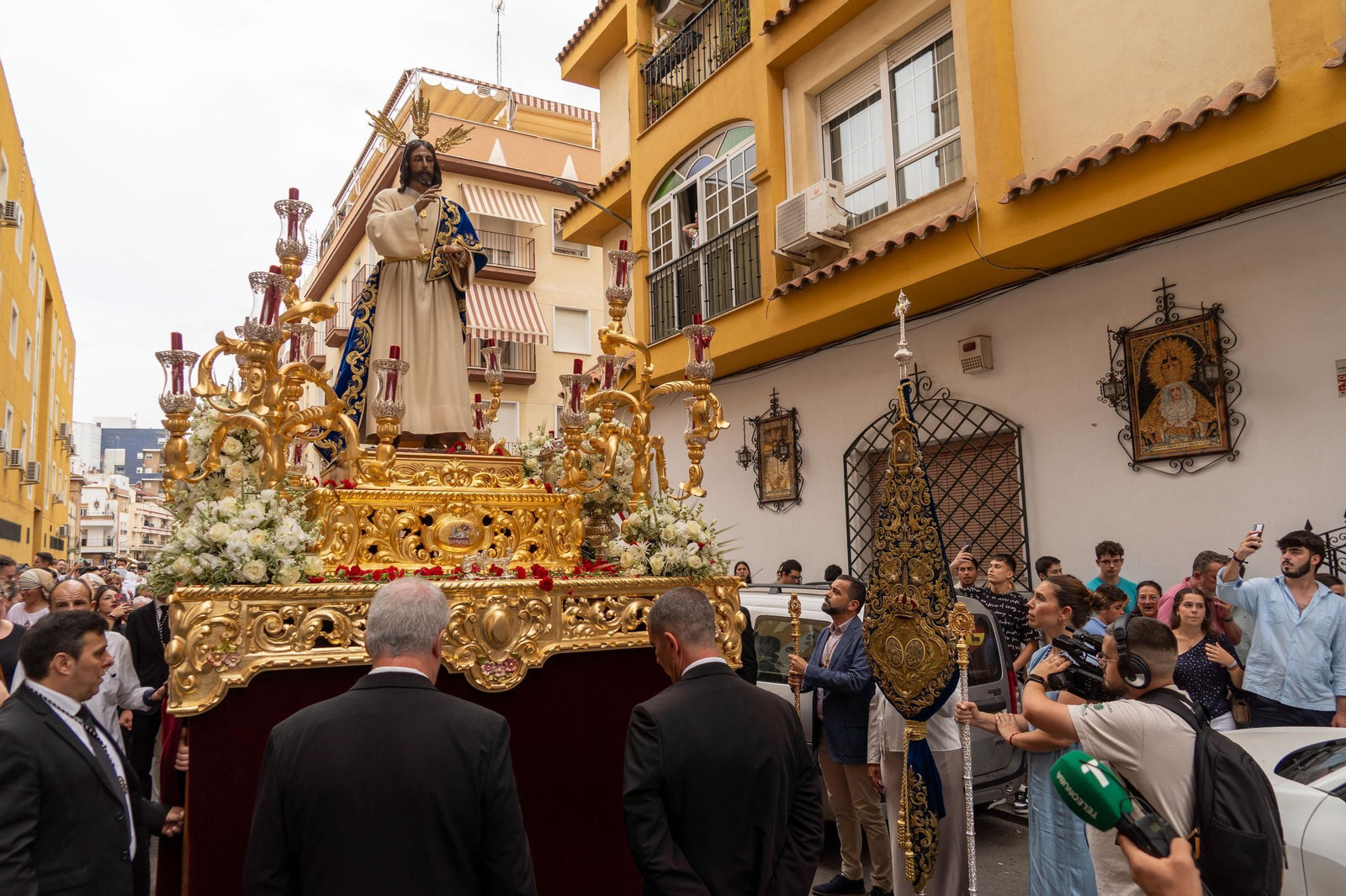 Imágenes del traslado del Cristo del Amor a la Concepción