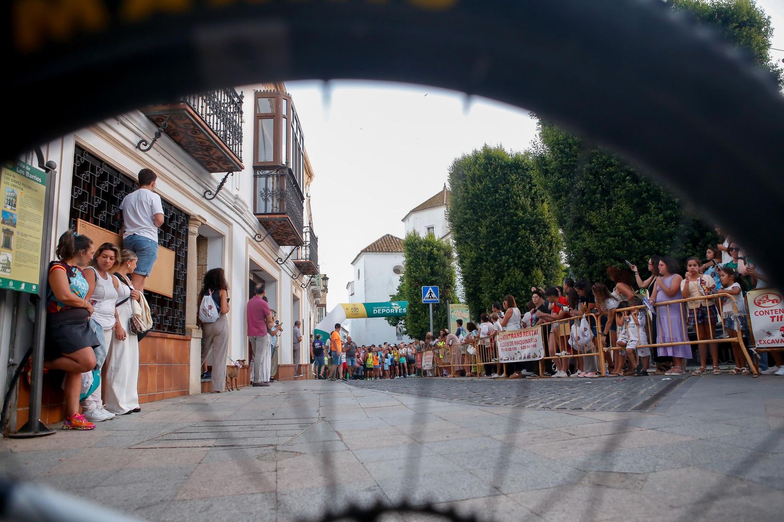 Fotos de la carrera nocturna de Los Barrios
