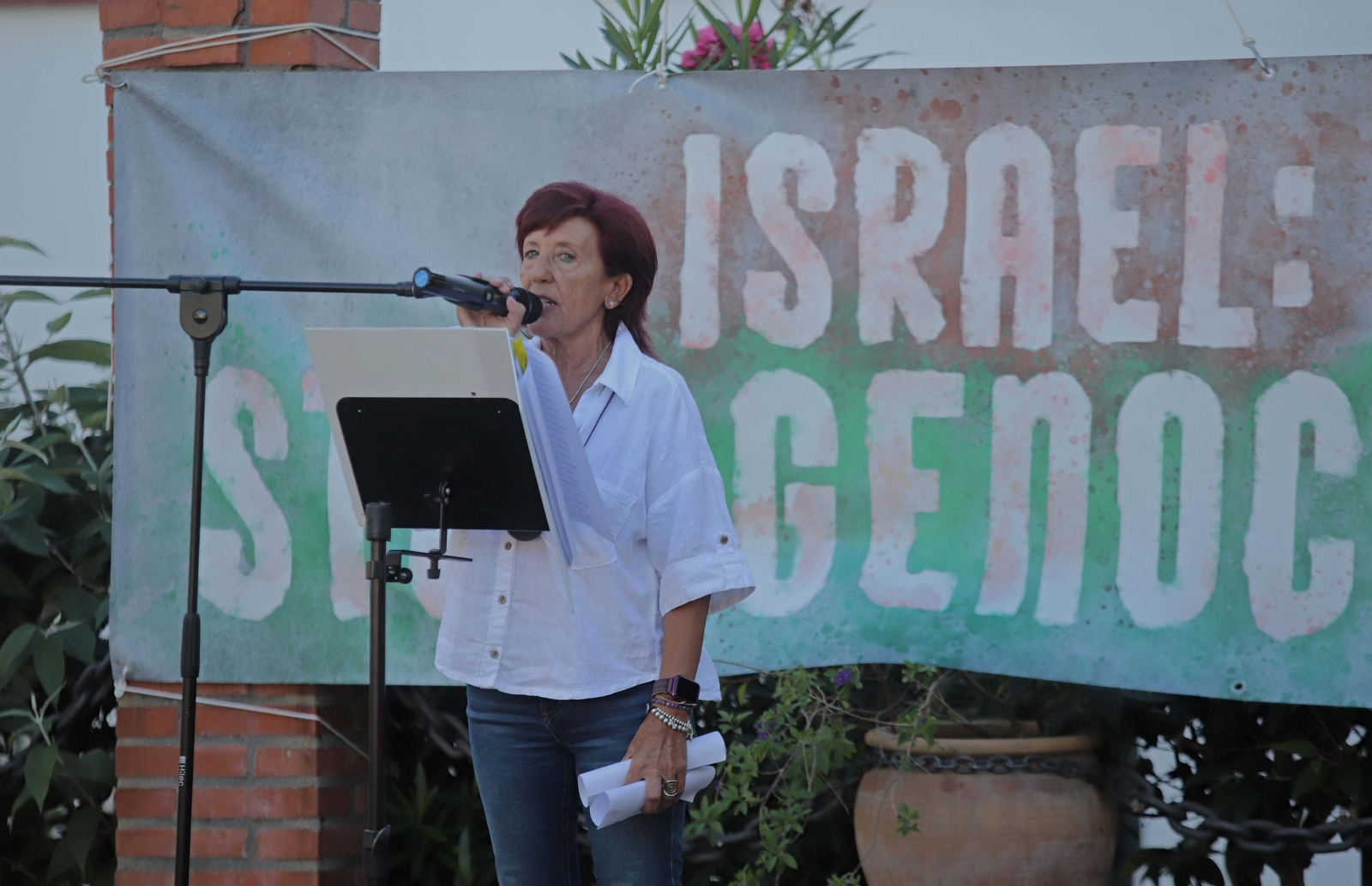 Fotos del acto en solidaridad con Gaza organizado por Amnistia Internacional en Algeciras