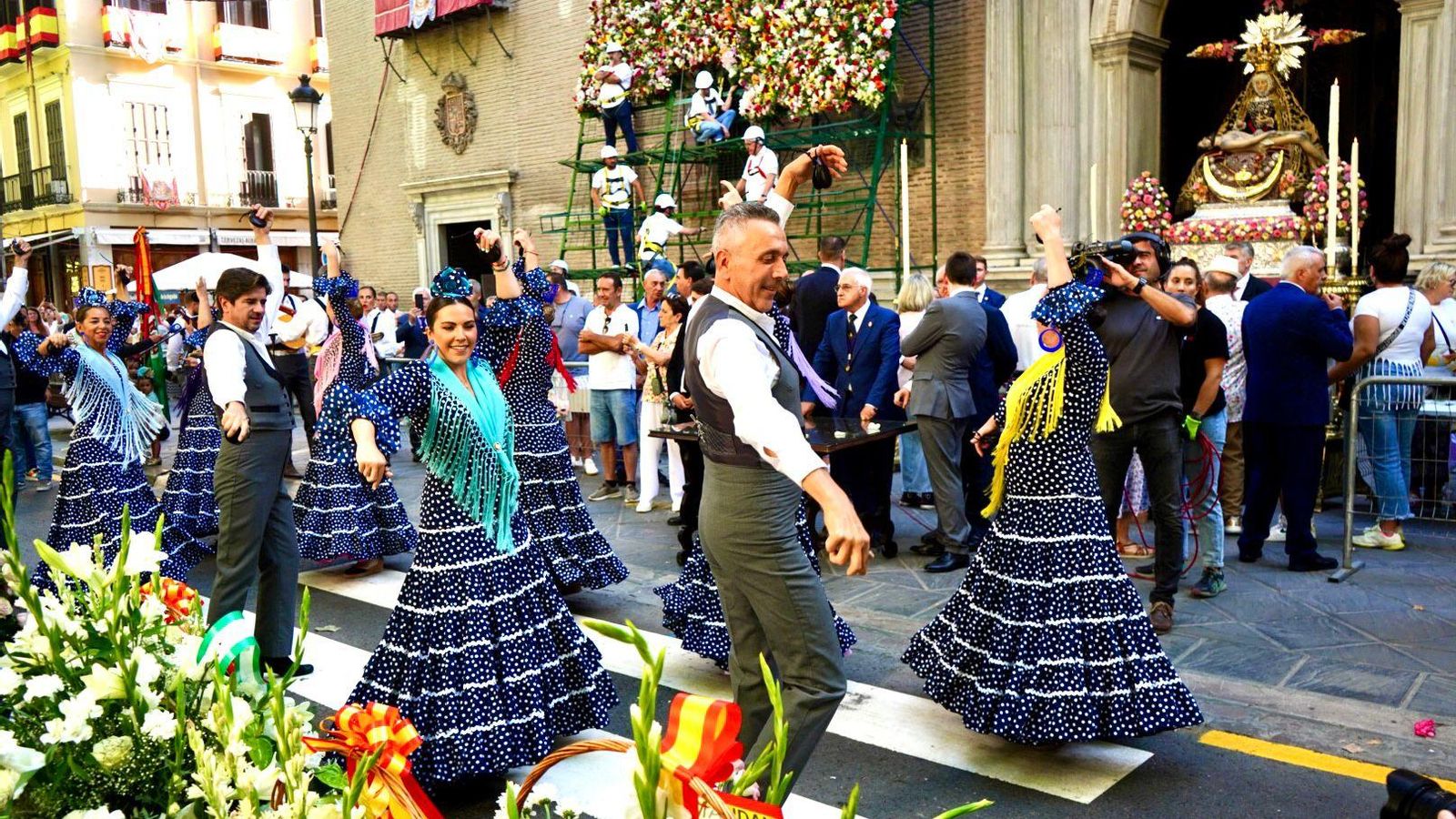 El baile de la reja, una de las tradiciones en la ofrenda
