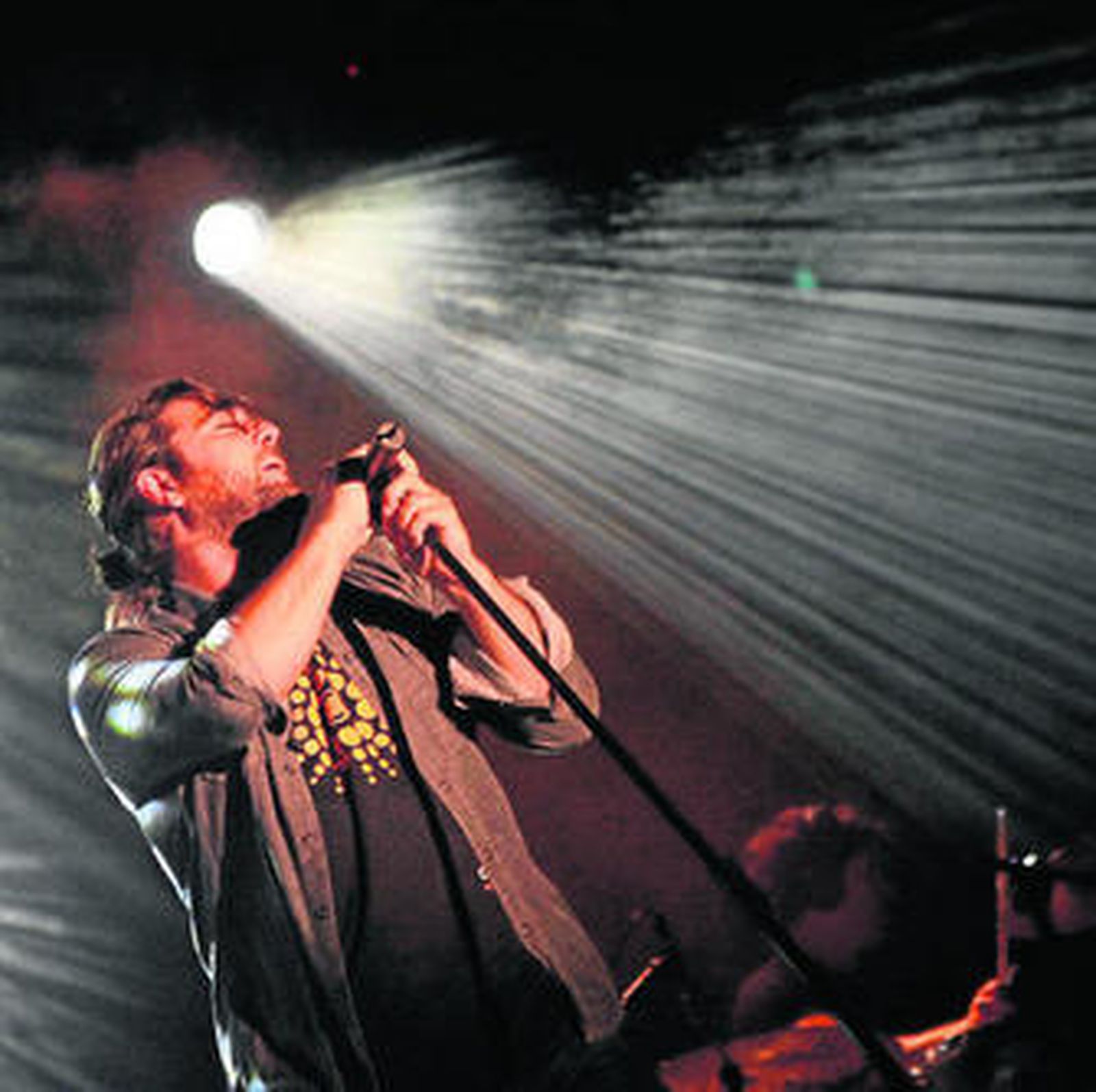 Antonio Orozco, anoche durante el concierto del parque María Cristina.