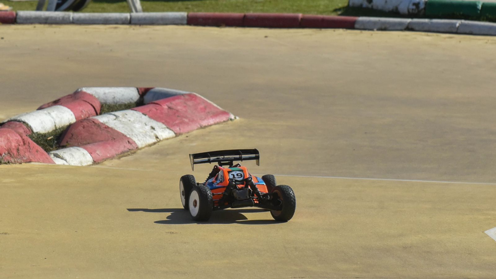Las fotos del Campeonato Andaluz de coches de radio control en el circuito RC 'El Estrecho' en San Roque