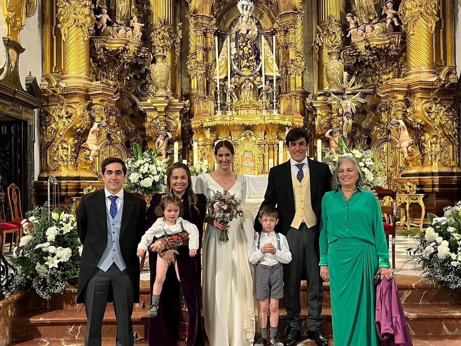 Nano Piquero y Rosa González-Aller con Chente Piquero, Alejandra Piquero, Fabiola González  y los benjamines de la familia.