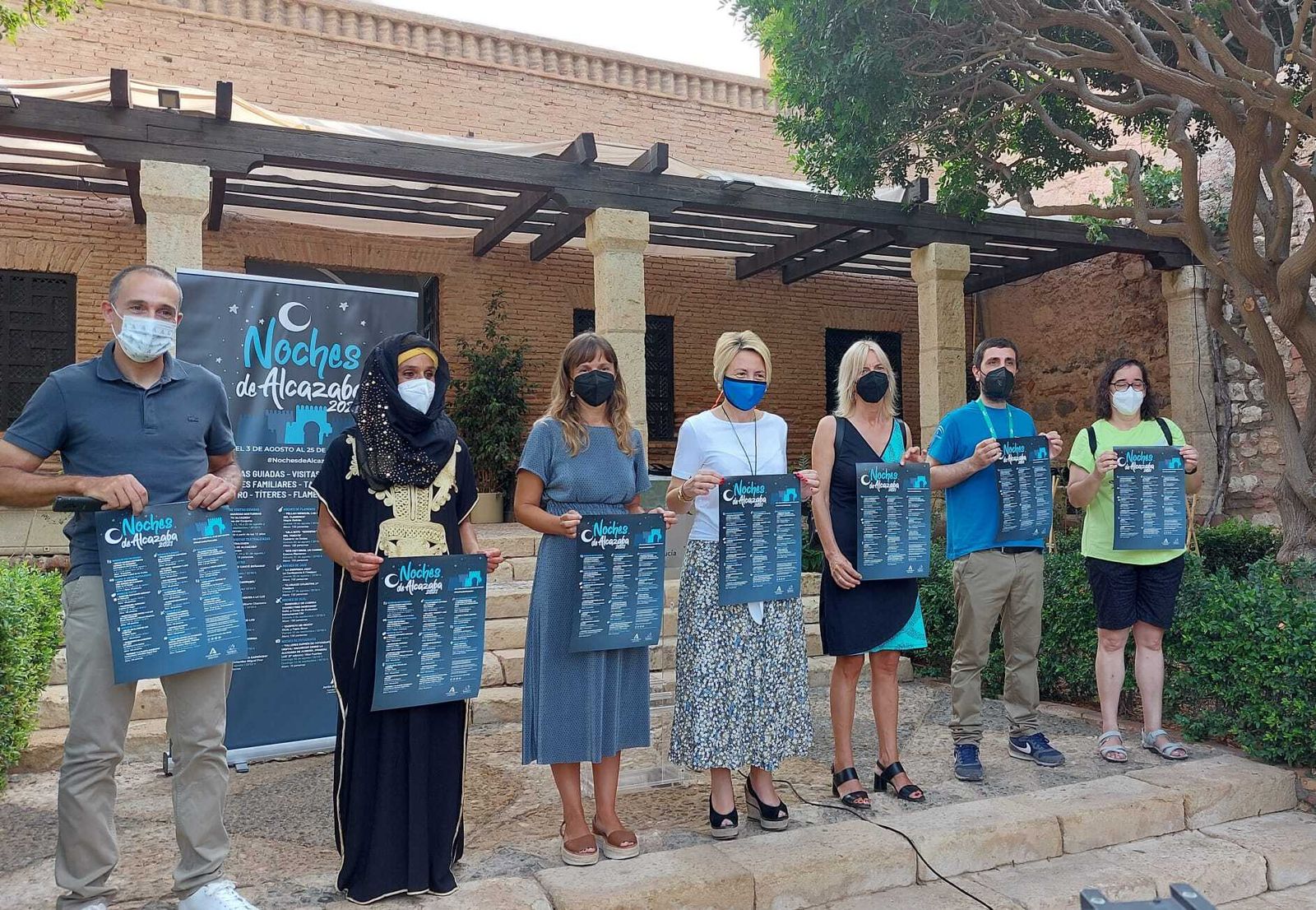 Eloisa Cabrera presentando ‘Noches en La Alcazaba’.