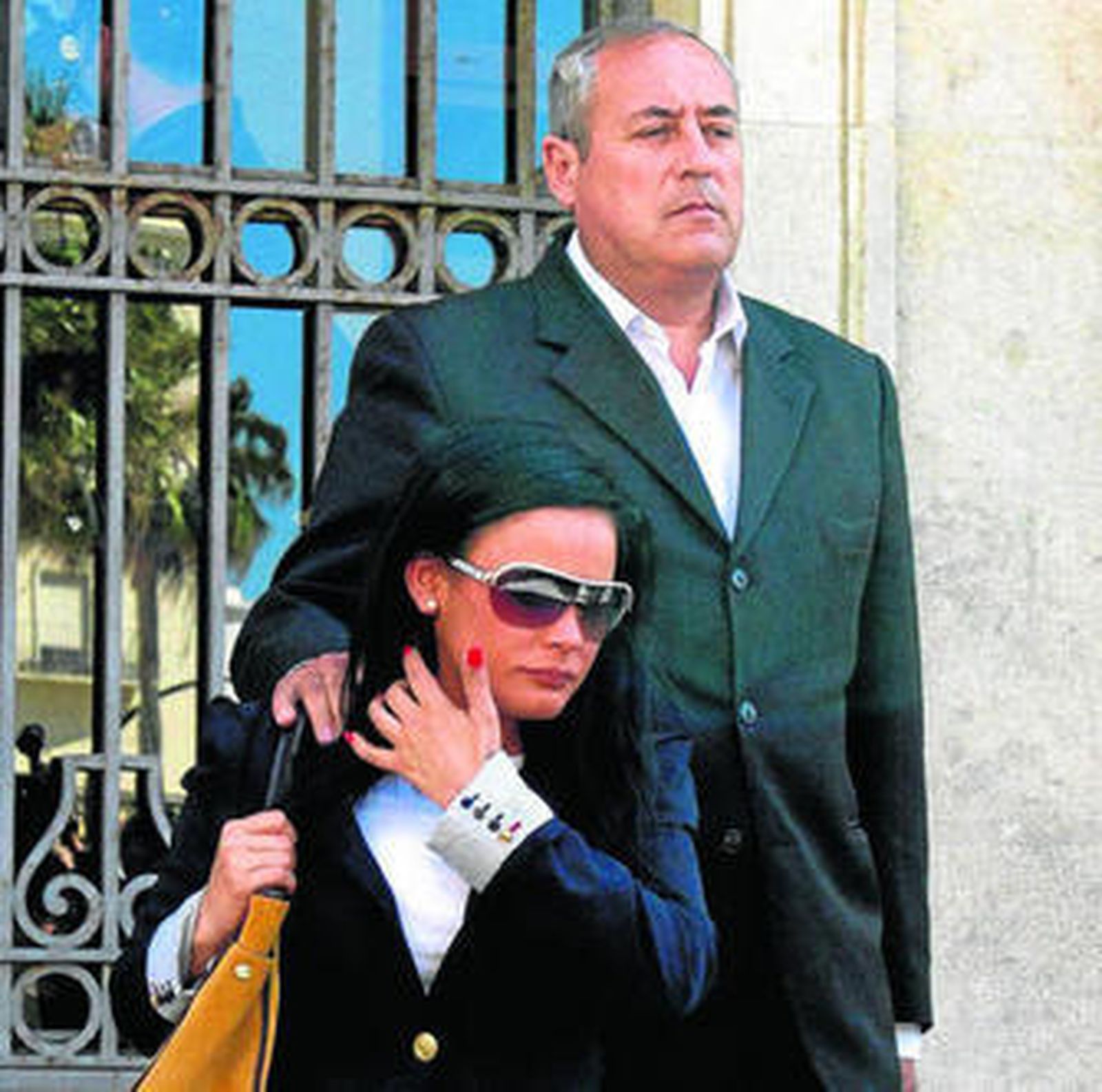 Carlos Carretero y su pareja, Elisa Calvente, también procesada en la Operación Halcón, en 2011.