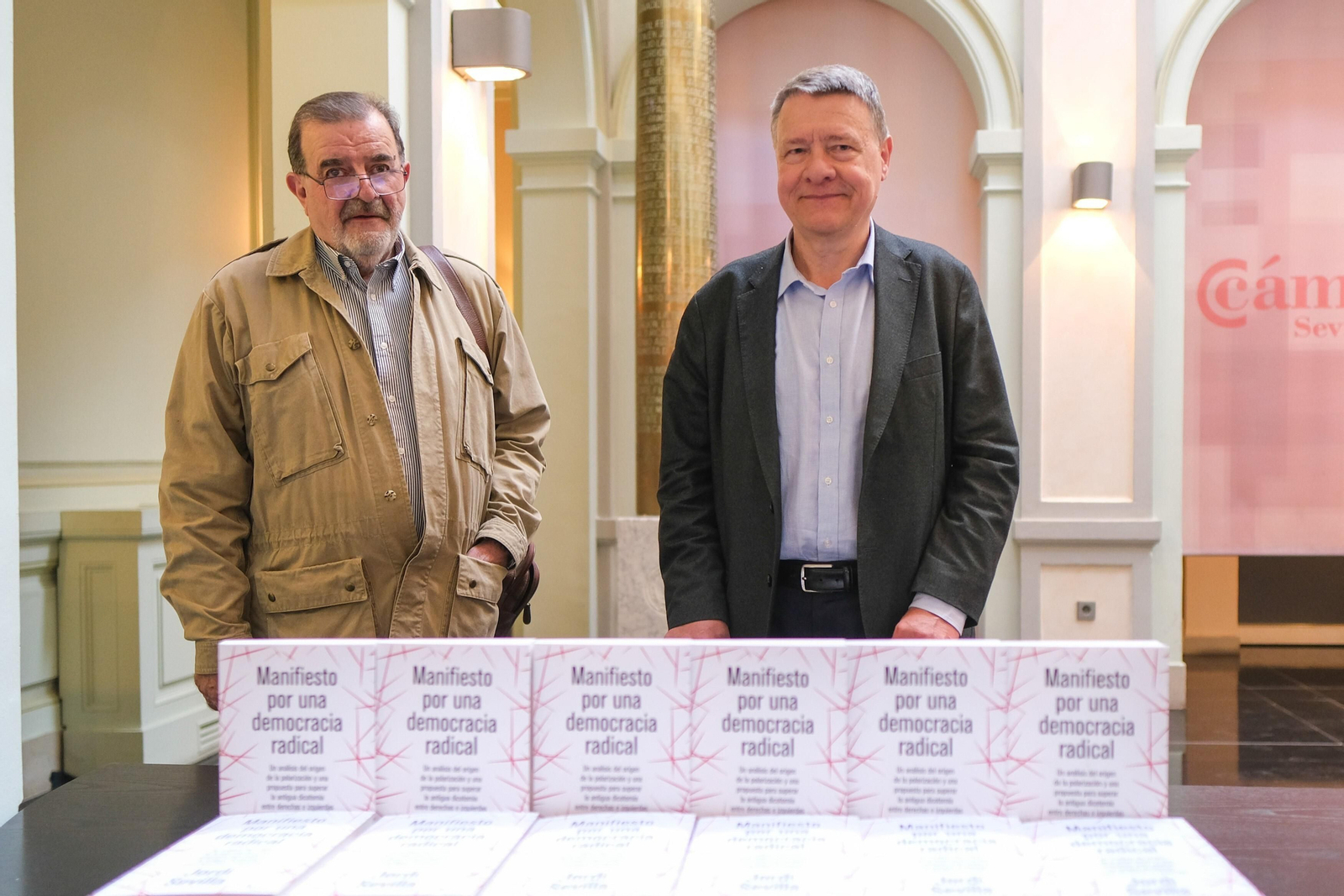 José Rodríguez de la Borbolla y Jordi Sevilla, este martes en Sevilla.