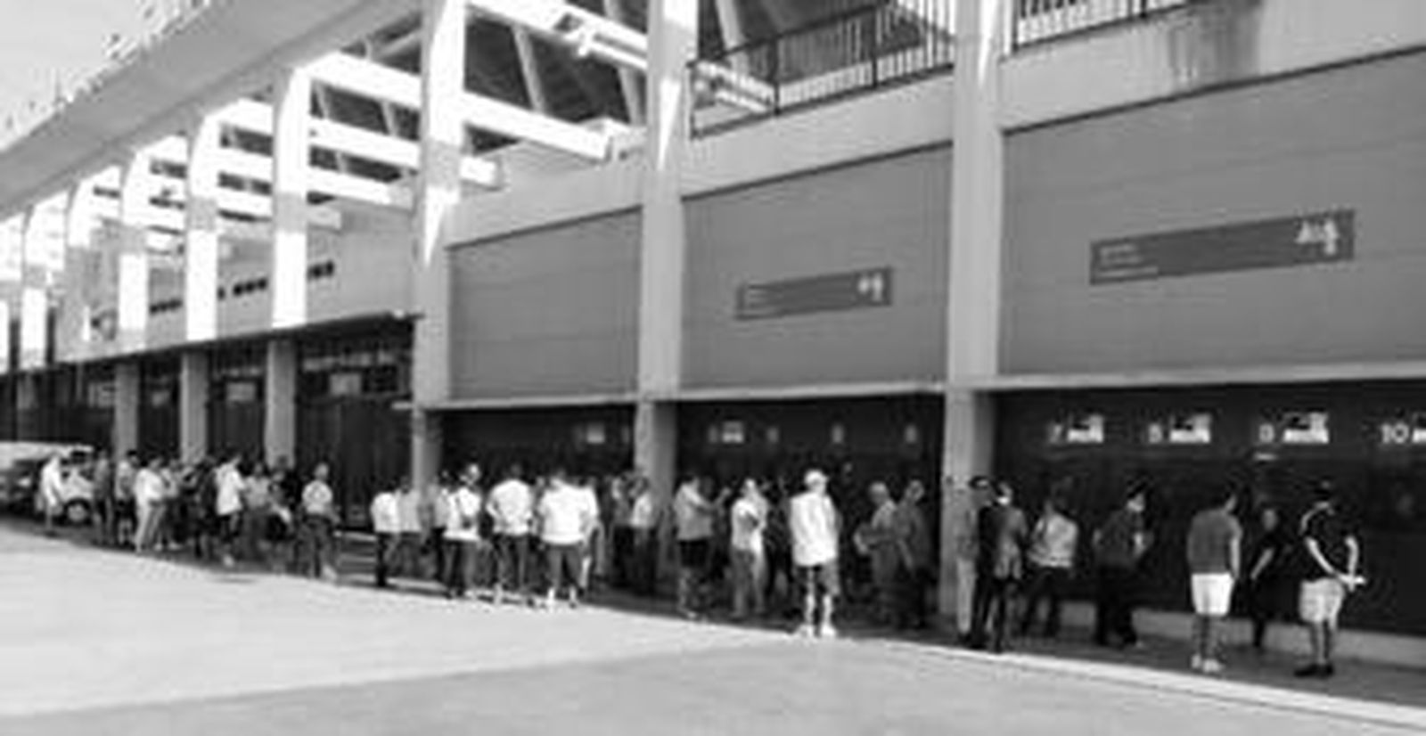 "El Málaga se ajustará al 'fair play' financiero"