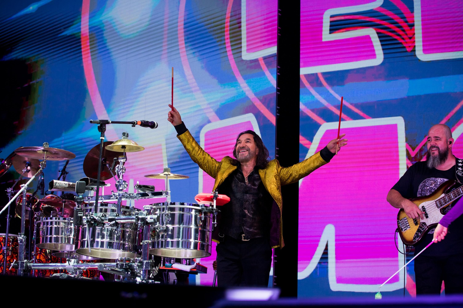 Marco Antonio Solís en concierto.