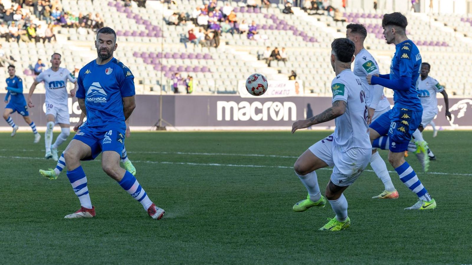 Las mejores imágenes de la remontada del Real Jaén al Arenas de Armilla