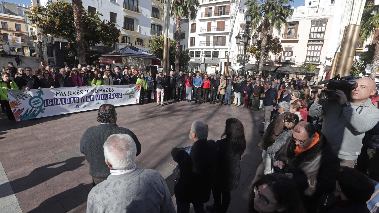 Concentraciones contra la violación de una menor en Algeciras