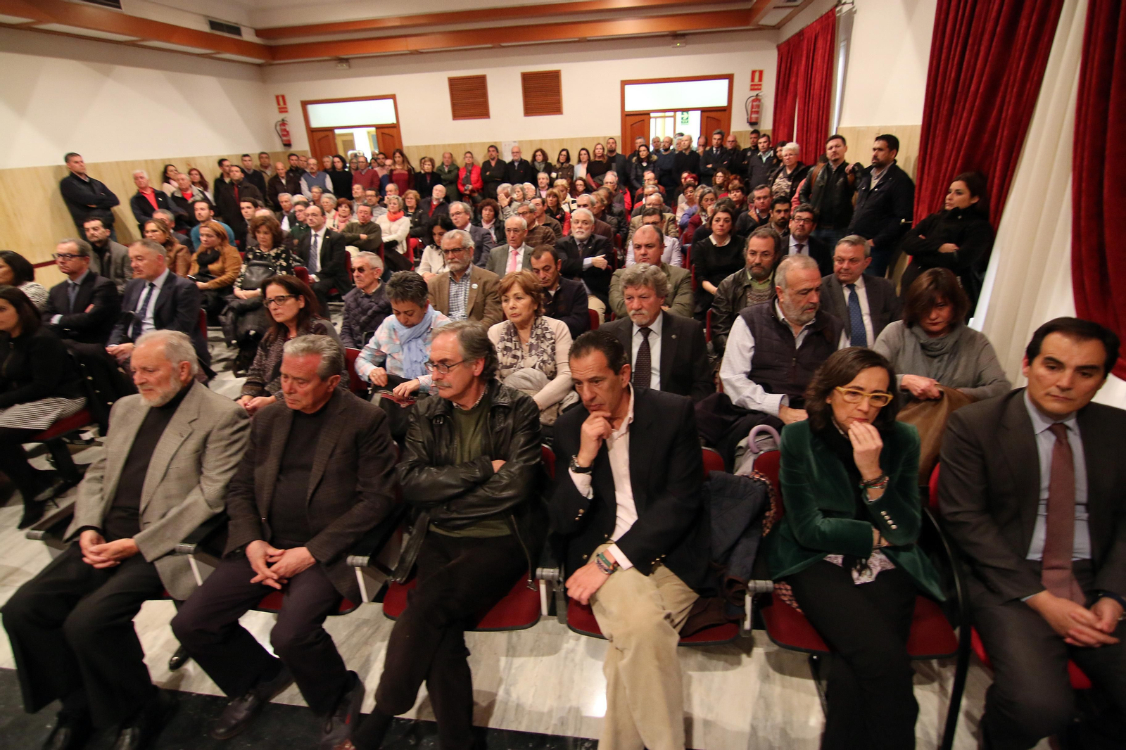 Imágenes del funeral de Andrés Ocaña.