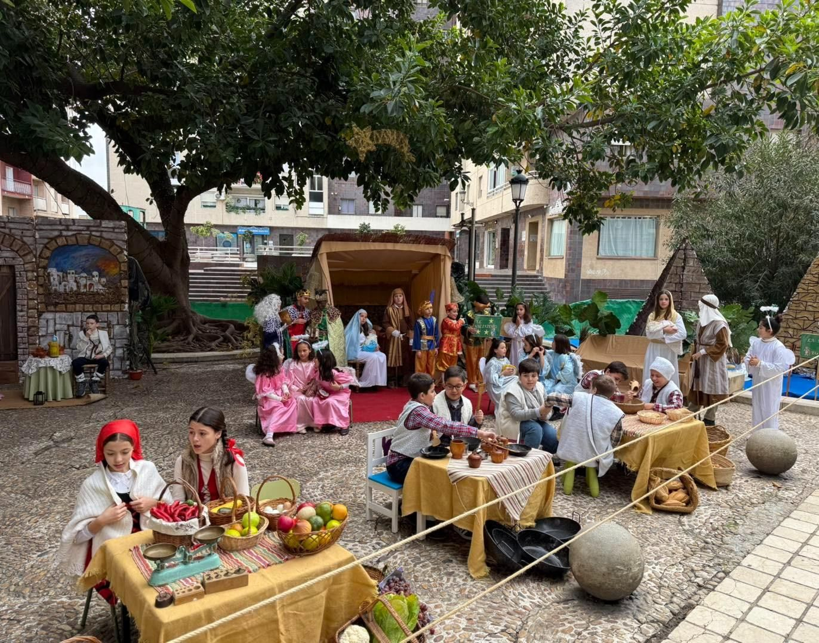 Belén Viviente del María Inmaculada en la Plaza Niña.