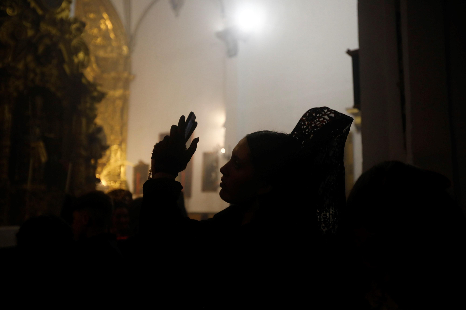 Las mejores imágenes de la Caridad en este Jueves Santo de Córdoba Las mejores imágenes de la Caridad en este Jueves Santo de Córdoba