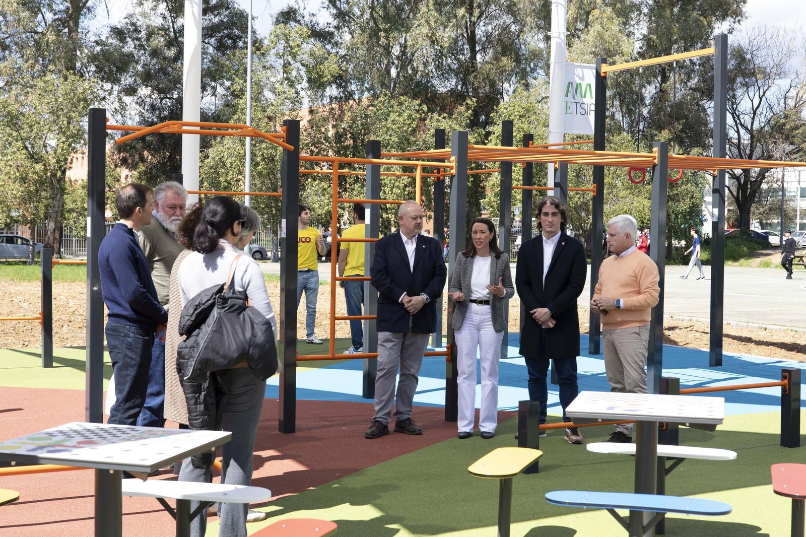 El parque de calistenia del Campus de Rabanales, en imágenes