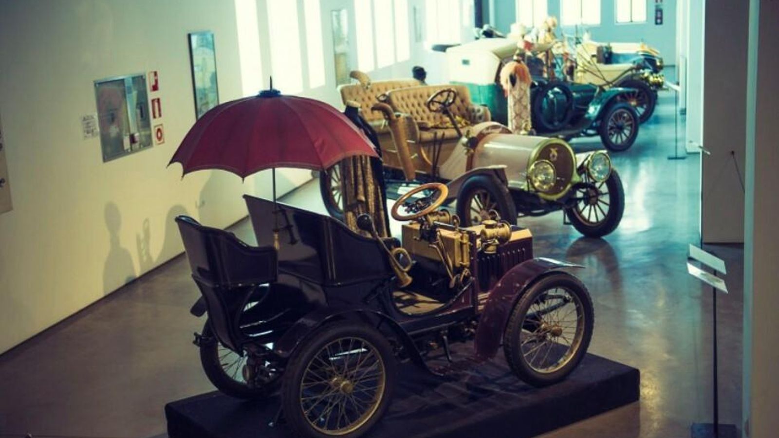 Para los amantes de la moda y los motores, todo en uno.