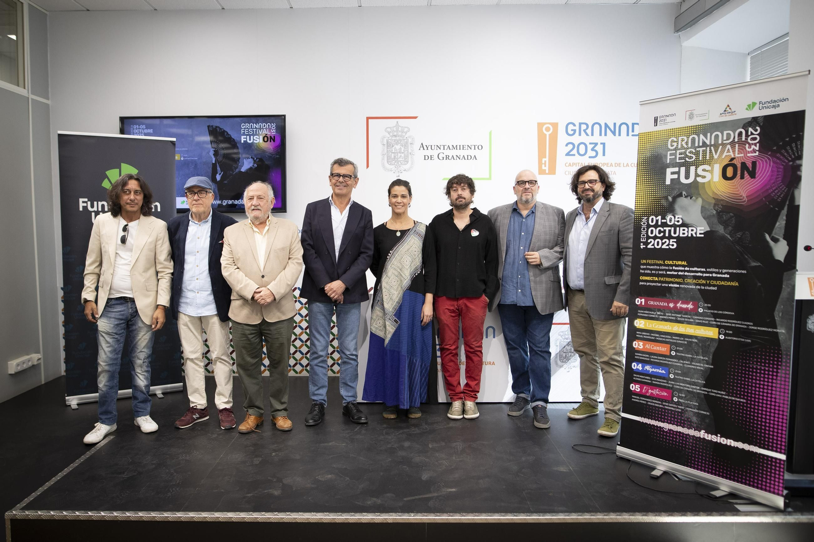 Foto de familia de la presentación el Festival Fusión Granada 2031 este martes en el Ayuntamiento de Granada.